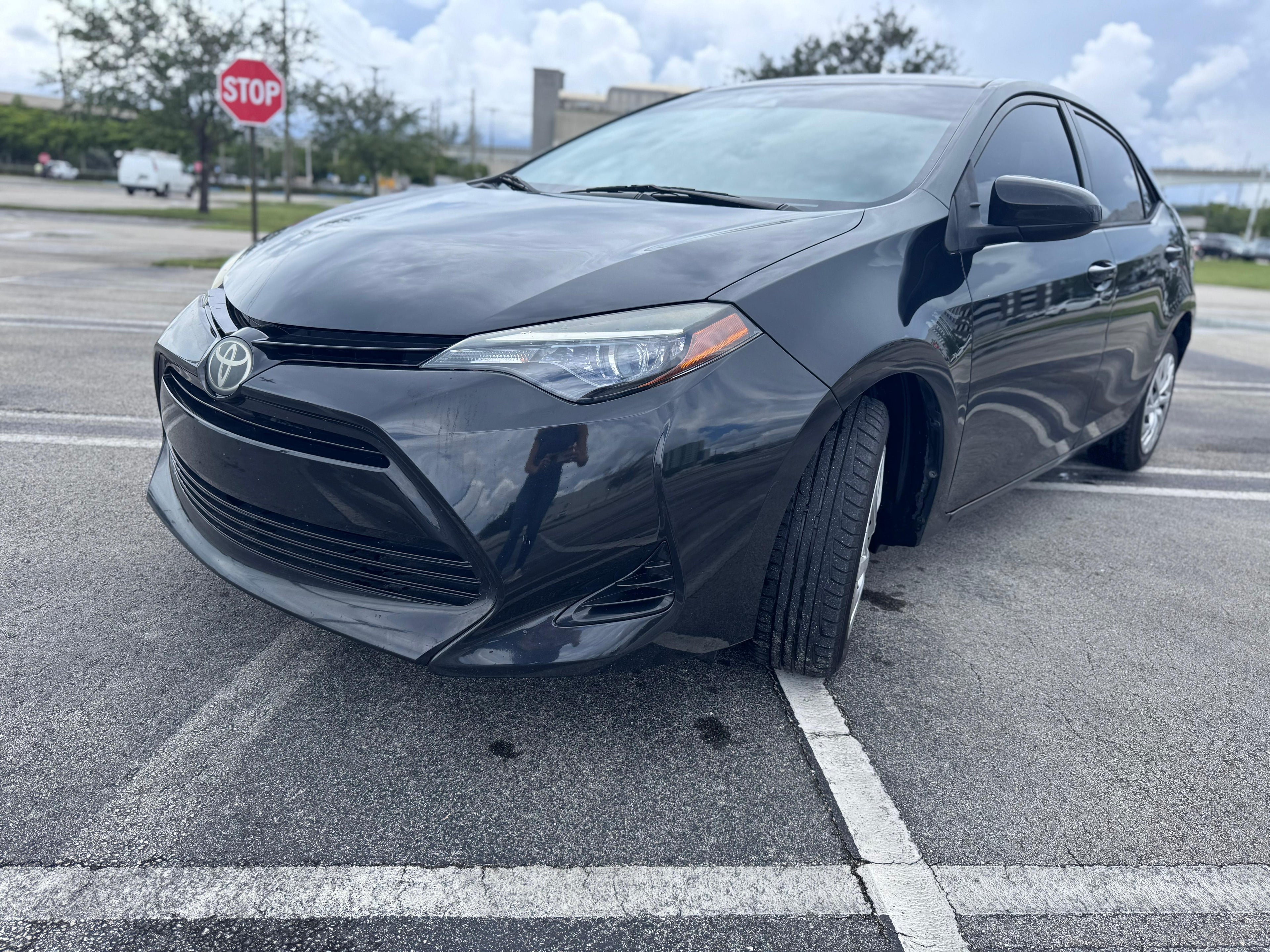🚗 2017 Toyota Corolla – 126,632 millas - $11.290