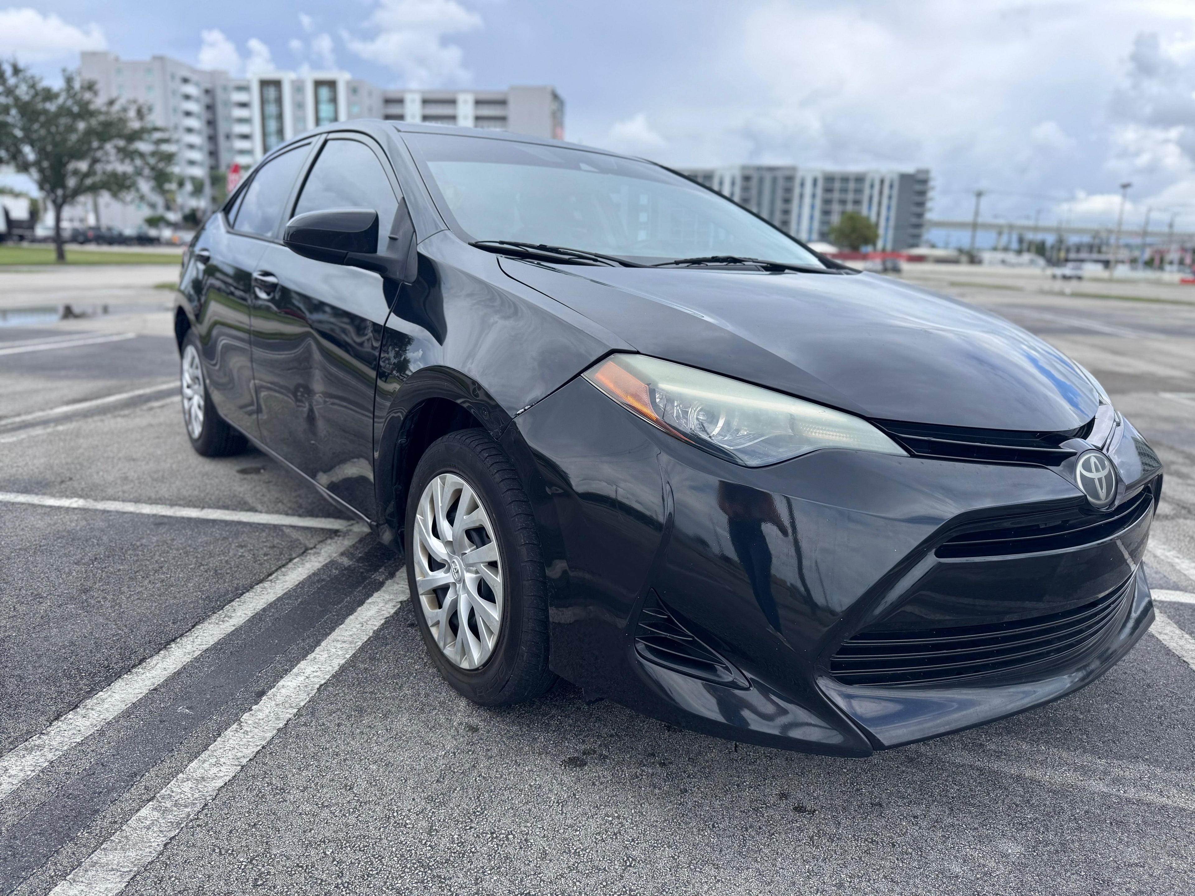 🚗 2017 Toyota Corolla – 126,632 millas - $11.290