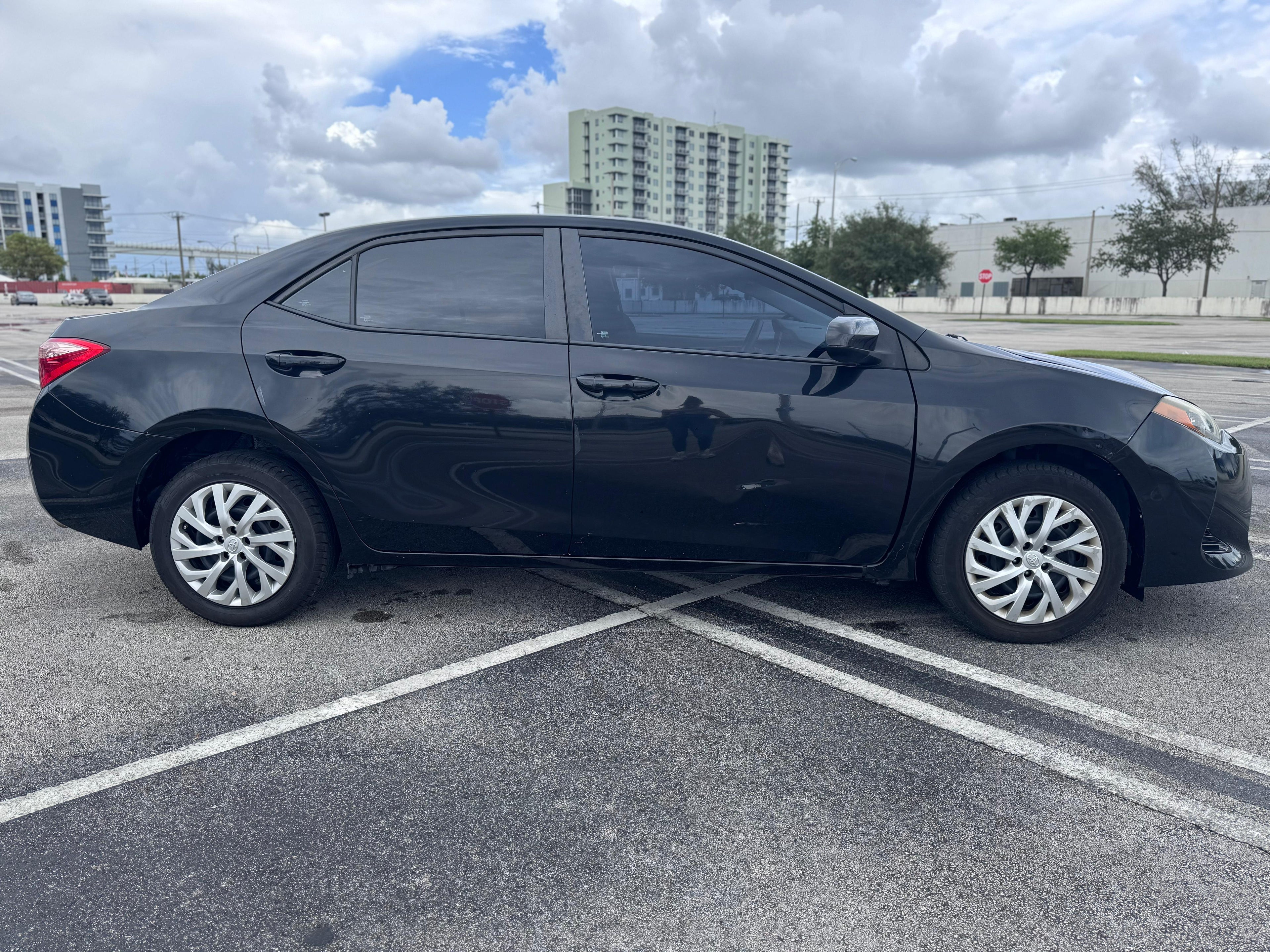 🚗 2017 Toyota Corolla – 126,632 millas - $11.290