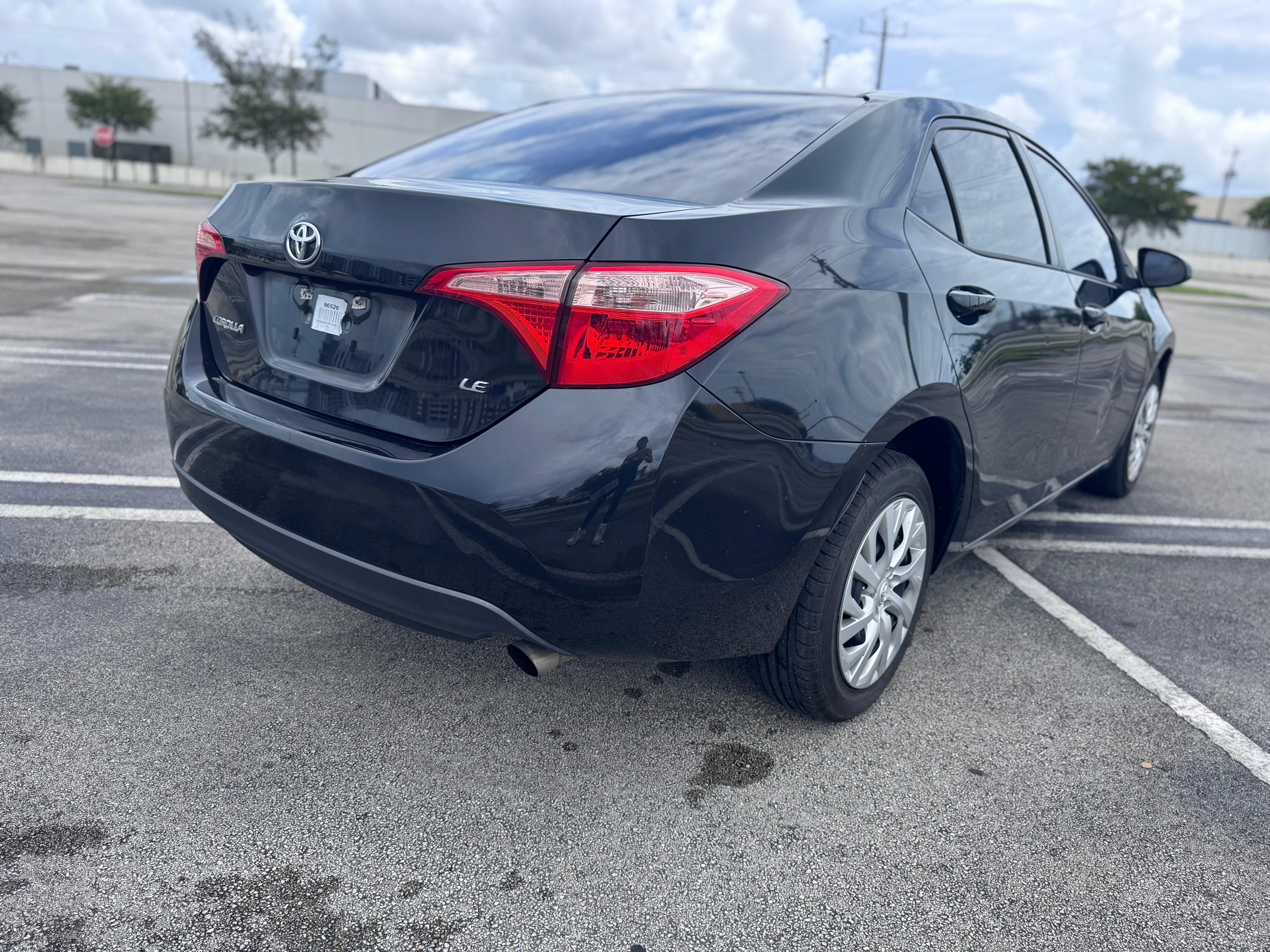 🚗 2017 Toyota Corolla – 126,632 millas - $11.290