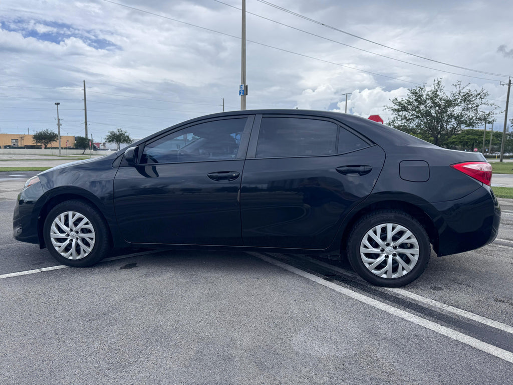 🚗 2017 Toyota Corolla – 126,632 millas - $11.290