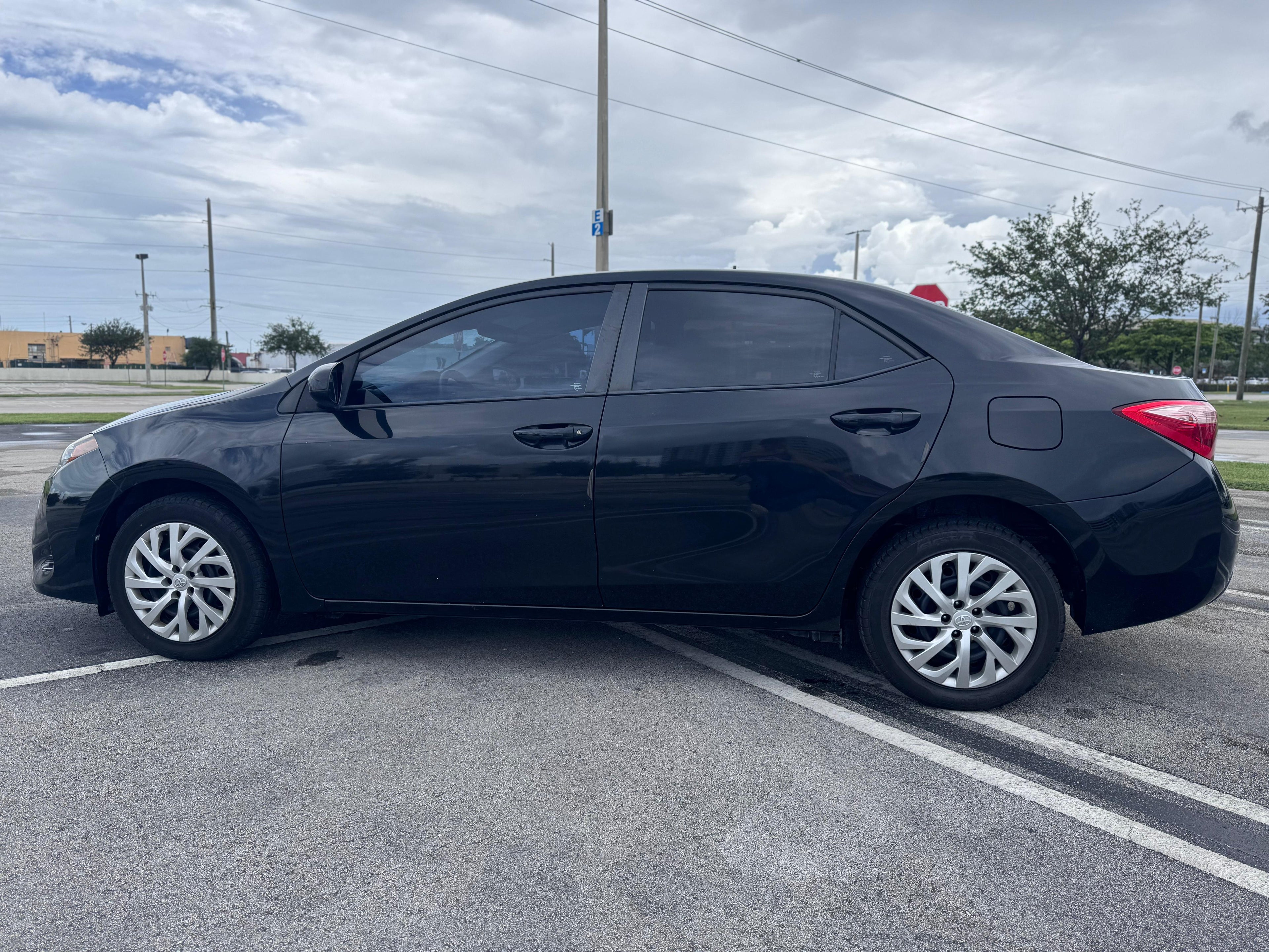 🚗 2017 Toyota Corolla – 126,632 millas - $11.290