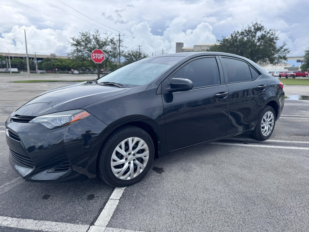 🚗 2017 Toyota Corolla – 126,632 millas - $11.290
