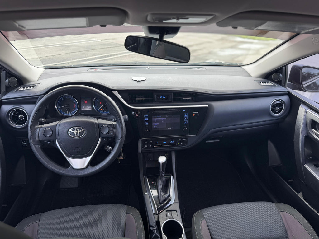 🚗 2017 Toyota Corolla – 126,632 millas - $11.290