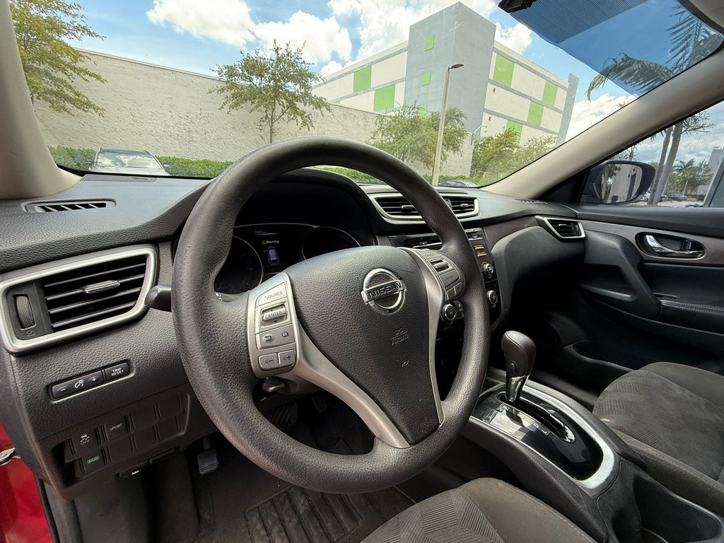 🚗 2015 Nissan Rogue S Sport Utility 4D