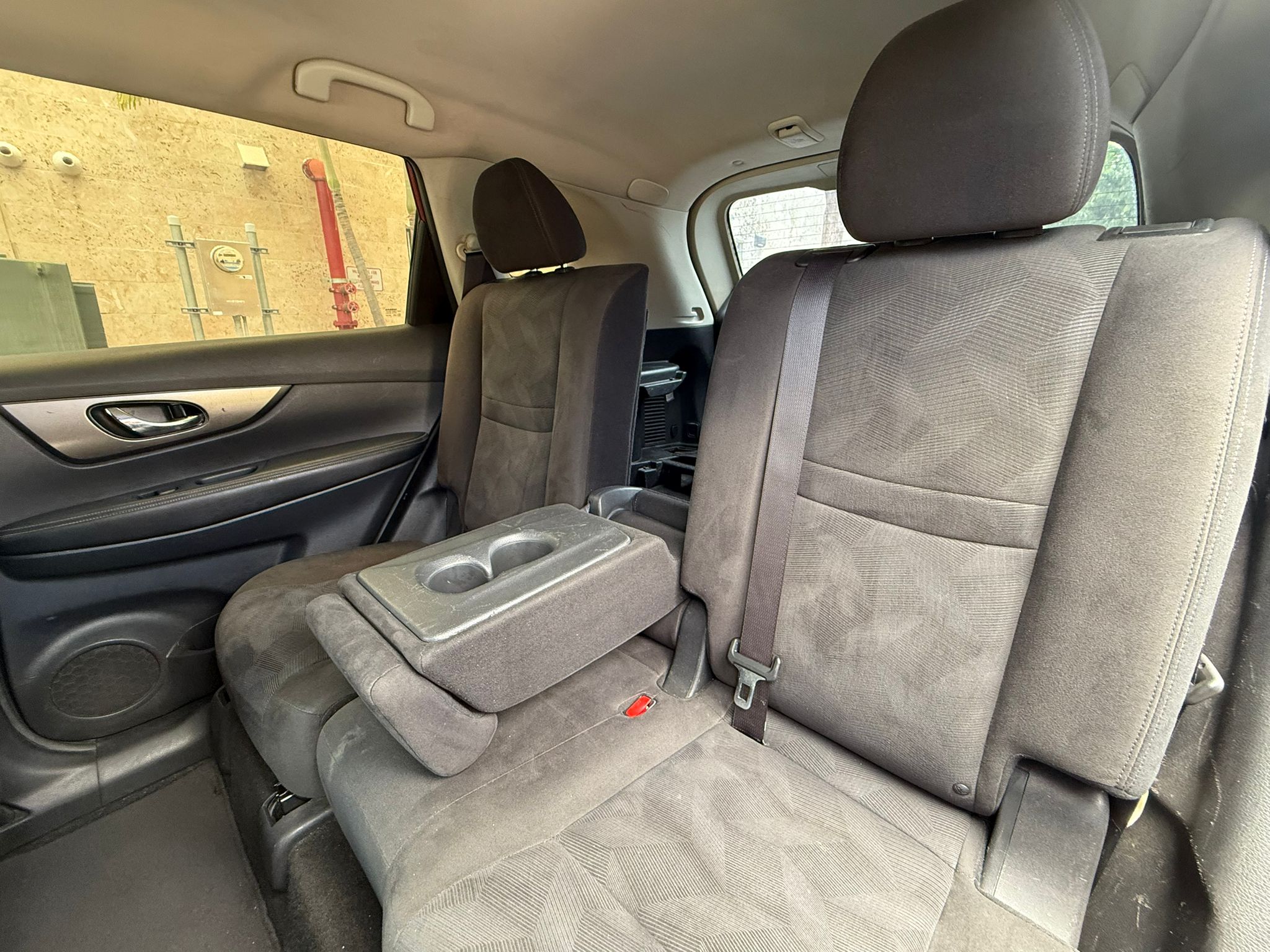 🚗 2015 Nissan Rogue S Sport Utility 4D