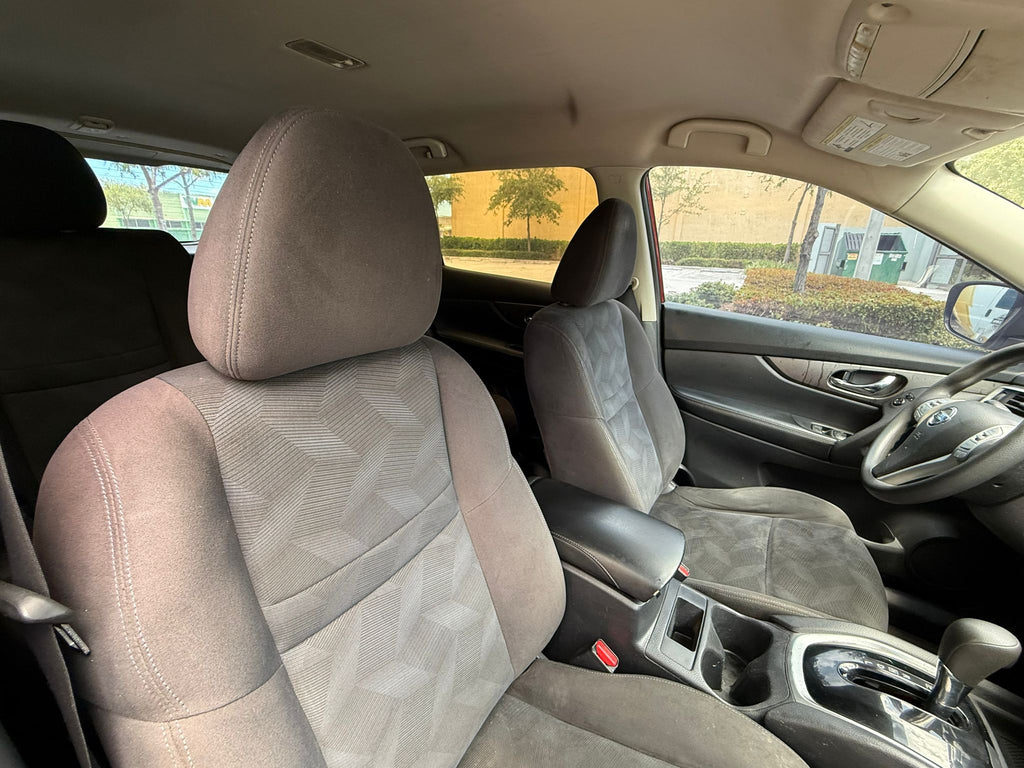🚗 2015 Nissan Rogue S Sport Utility 4D