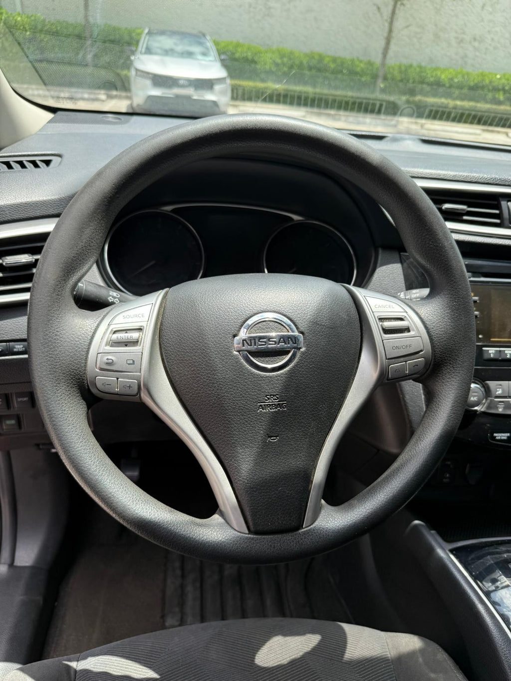 🚗 2015 Nissan Rogue S Sport Utility 4D