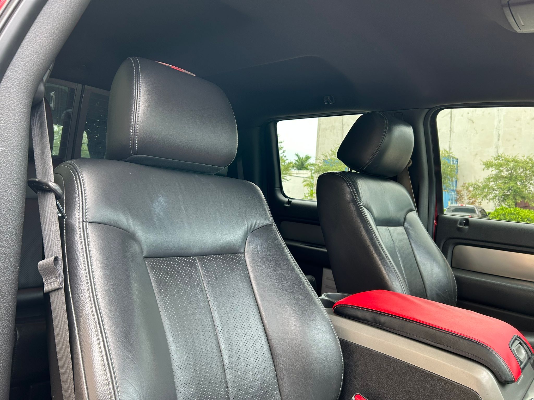 2013 Ford F-150 FX2 - 📍 160,000 millas - Cash o Financiado