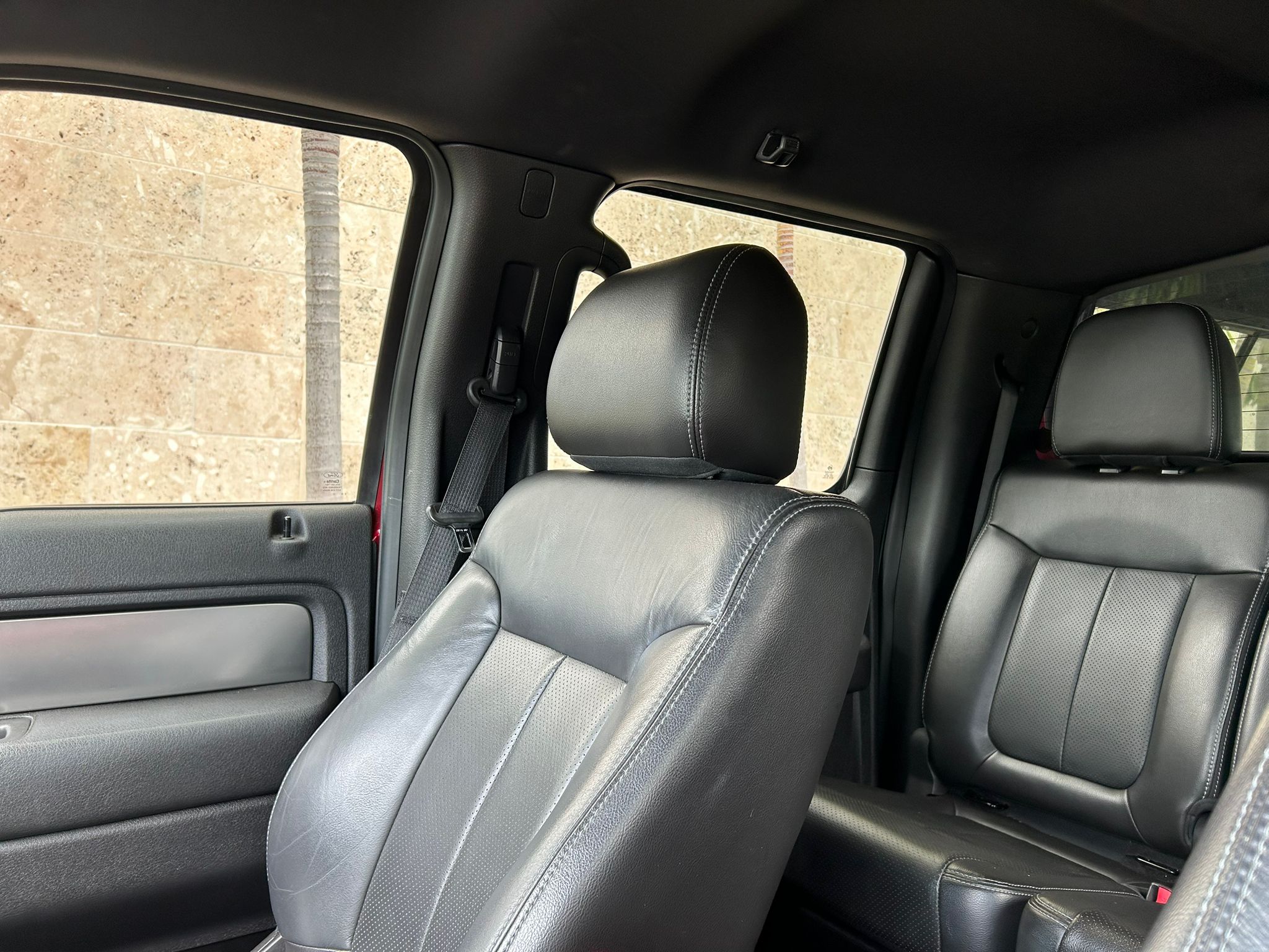 2013 Ford F-150 FX2 - 📍 160,000 millas - Cash o Financiado