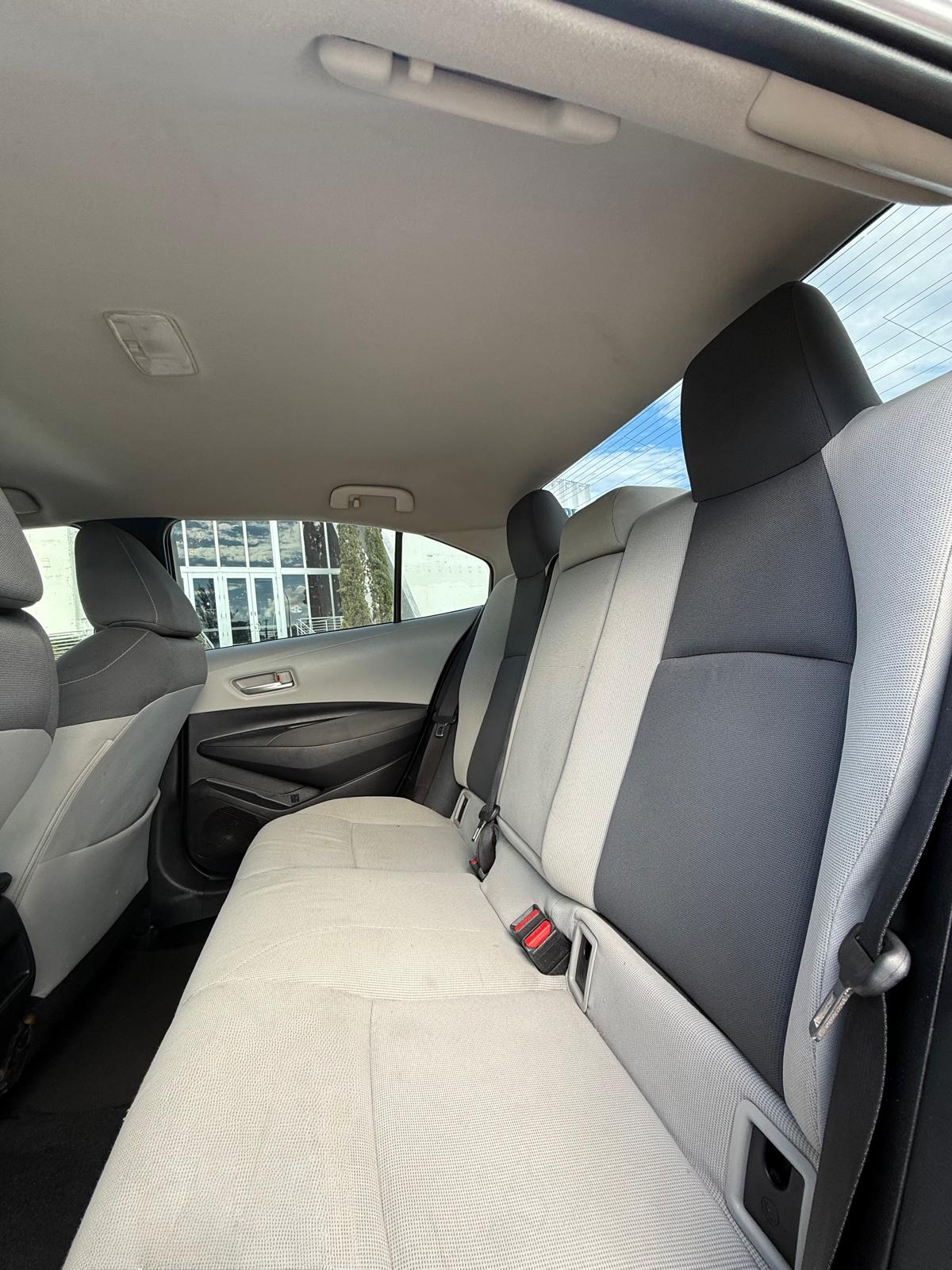 🚗 2021 Toyota Corolla LE - Sedan 4D - 📍 64,781 millas