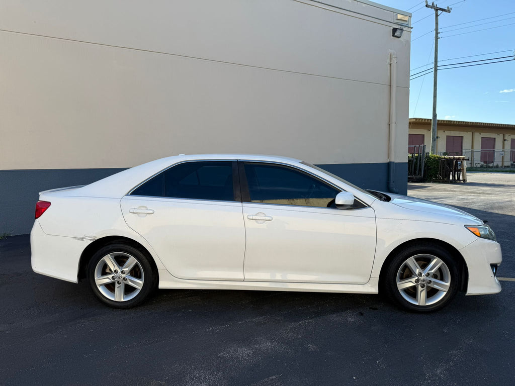 🚗 2013 Toyota Camry SE - 💰 $6,900 - CASH