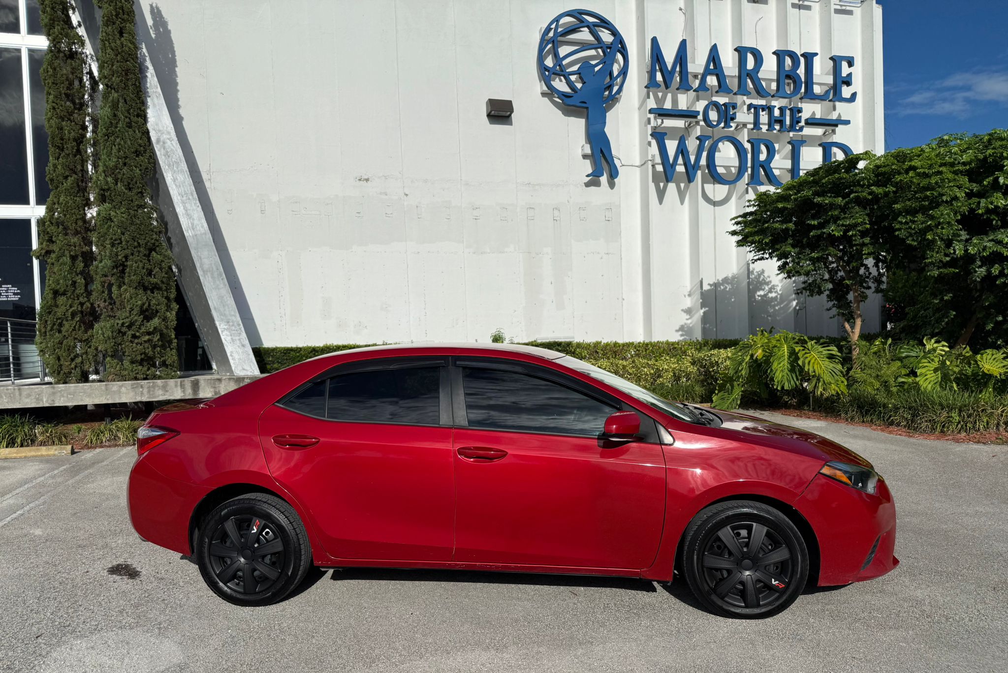 🚗 2014 Toyota Corolla - 💰 $5,900 - CASH
