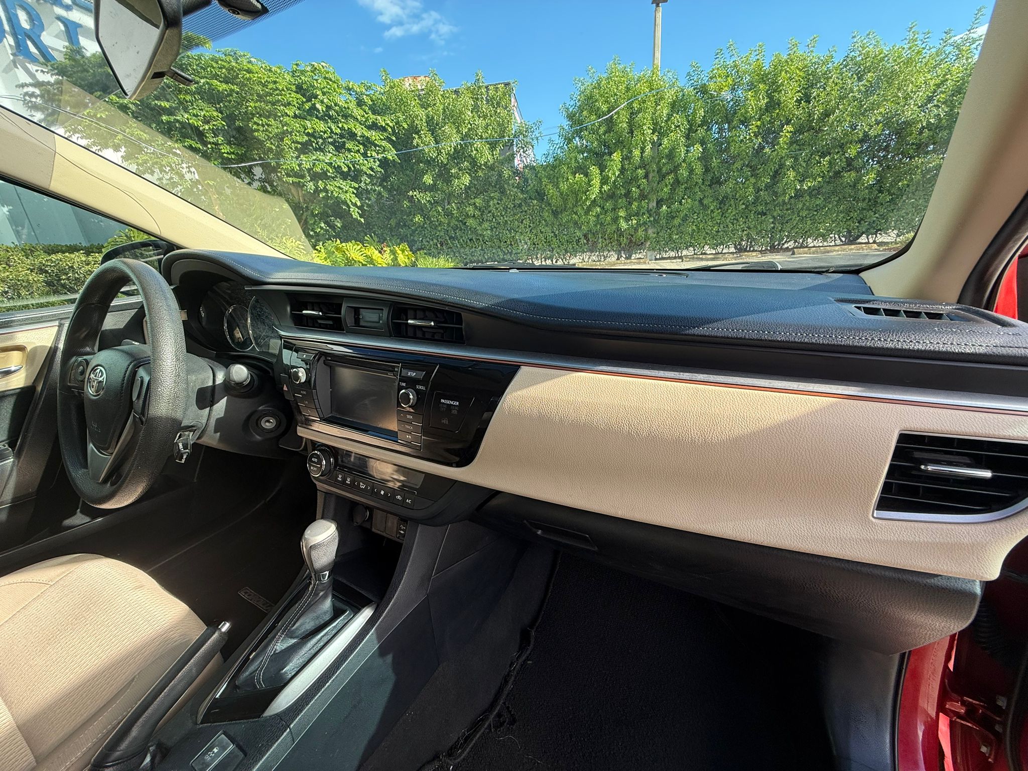🚗 2014 Toyota Corolla - 💰 $5,900 - CASH