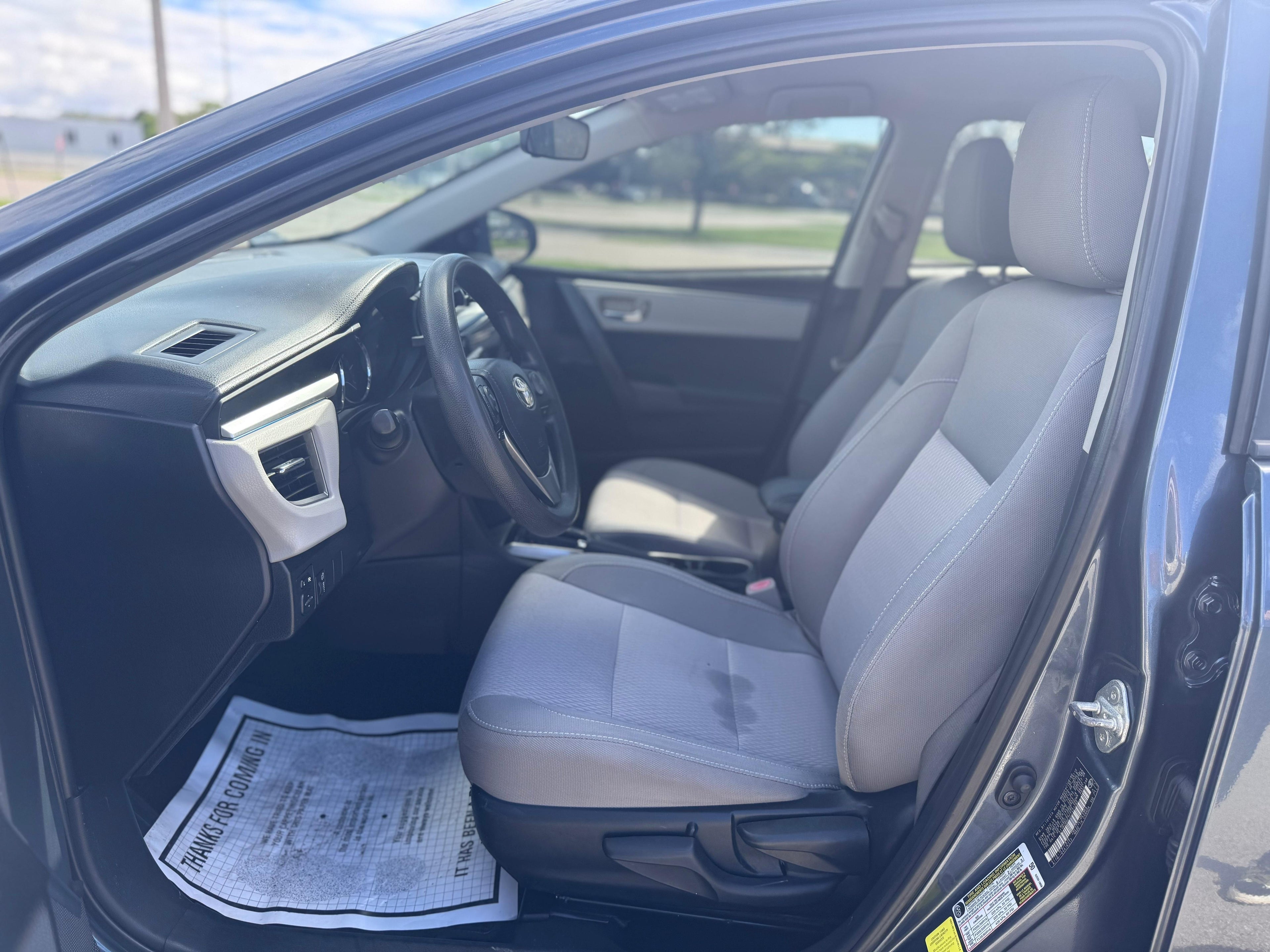 2015 TOYOTA COROLLA - 📍 119,000 millas - 💰 $10,990