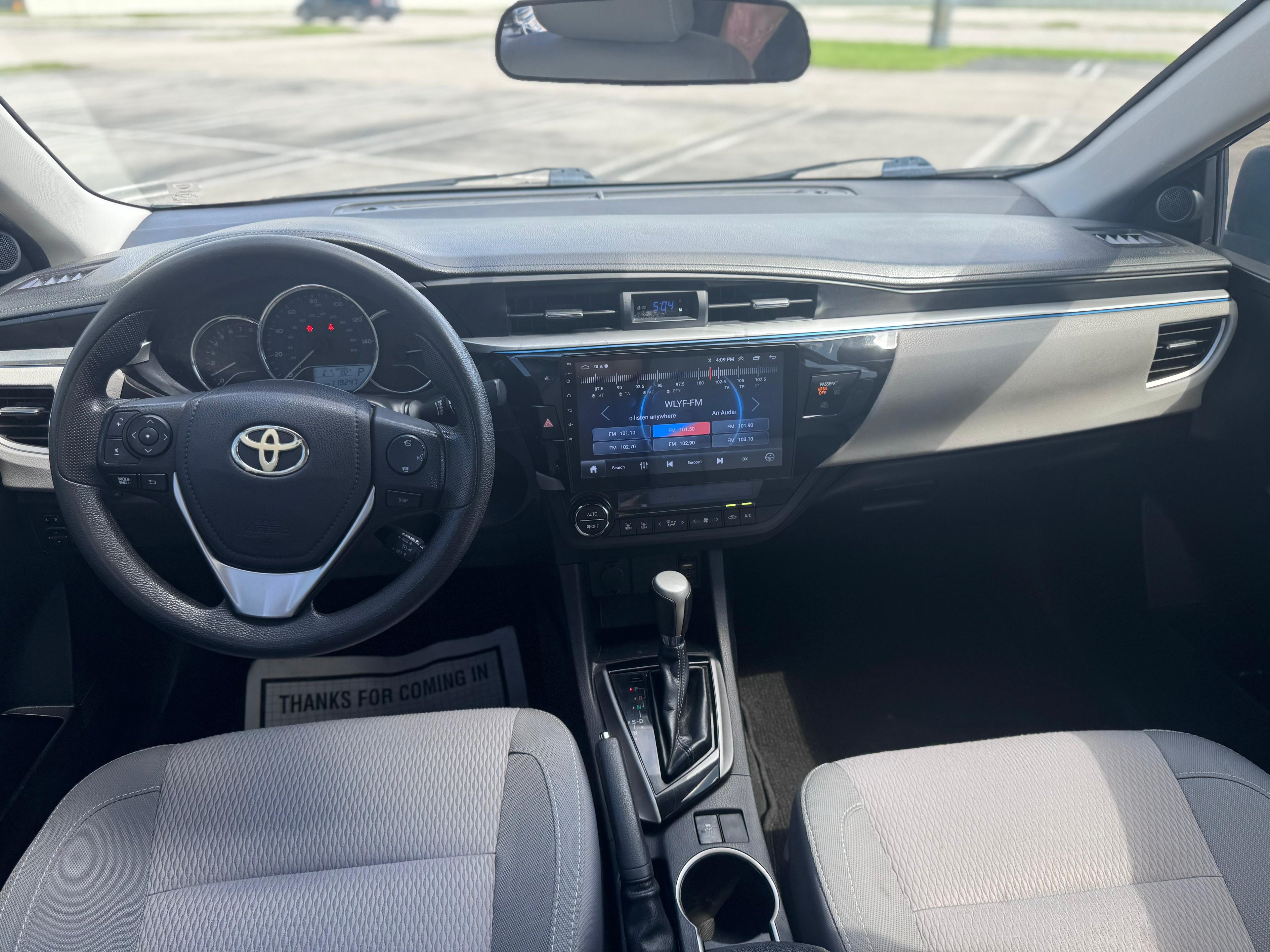 2015 TOYOTA COROLLA - 📍 119,000 millas - 💰 $10,990