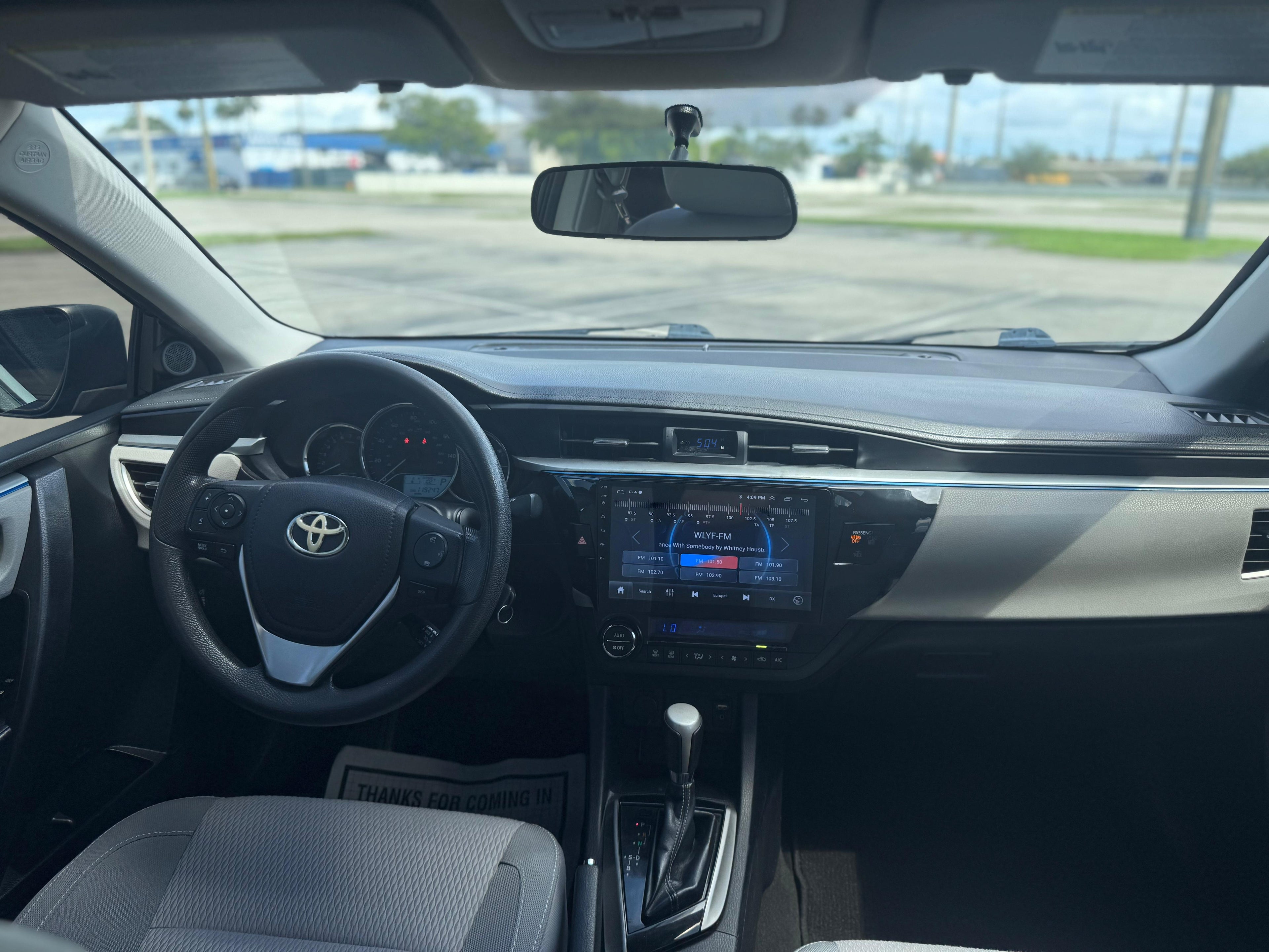 2015 TOYOTA COROLLA - 📍 119,000 millas - 💰 $10,990