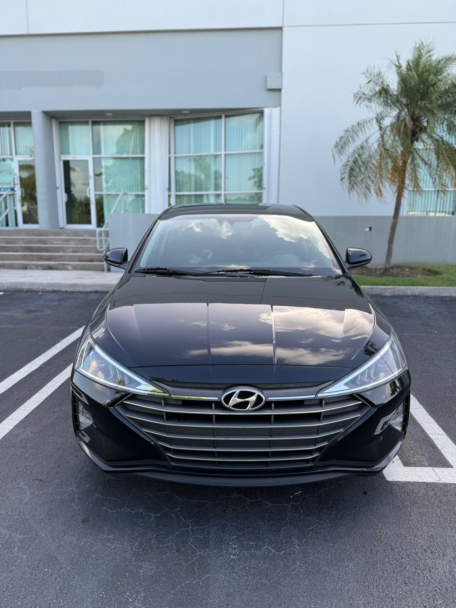 2020 Hyundai Elantra - 💰 $9,500