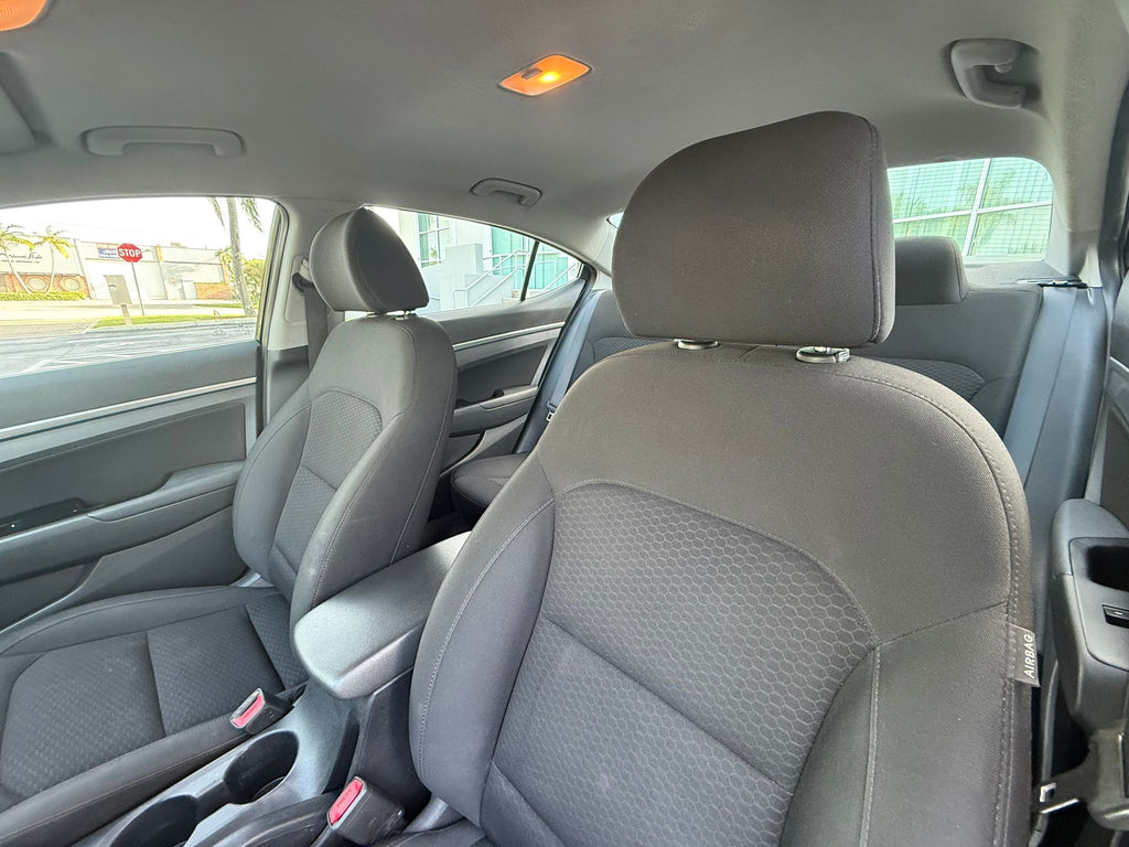 2020 Hyundai Elantra - 💰 $9,500