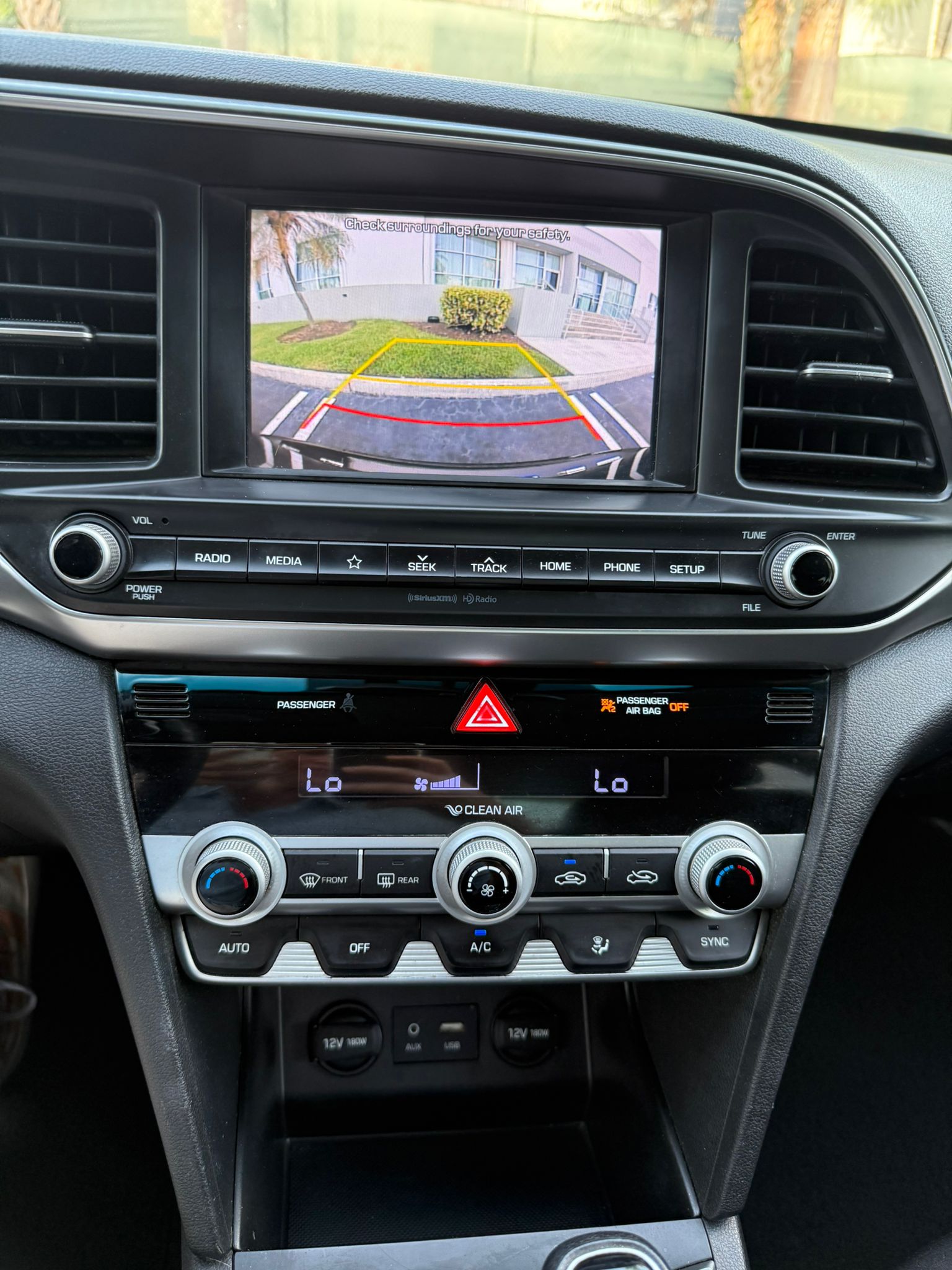 2020 Hyundai Elantra - 💰 $9,500