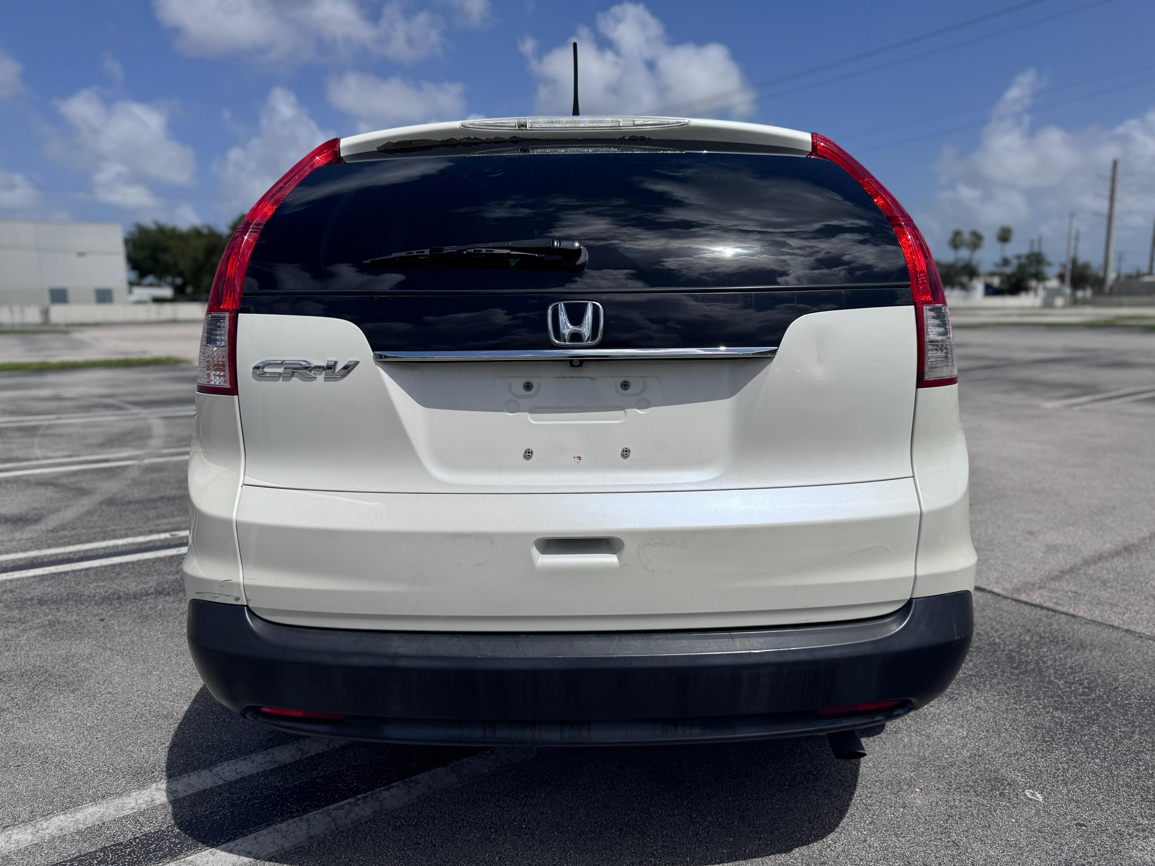 🚗 2014 Honda CR-V - 💰 $11,490 - ✅ Título limpio