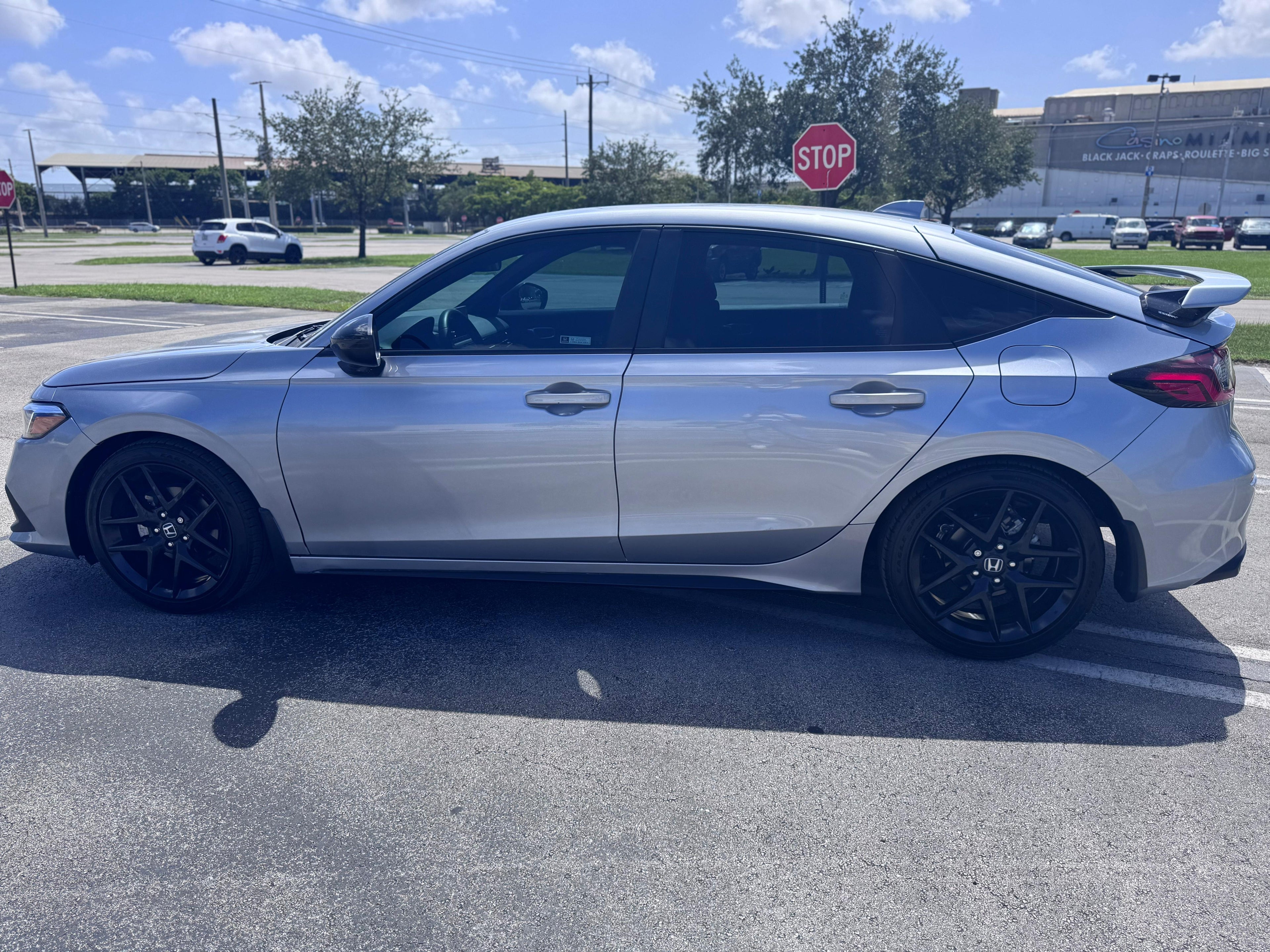 🚗 2023 Honda Civic - 📍 27,491 millas