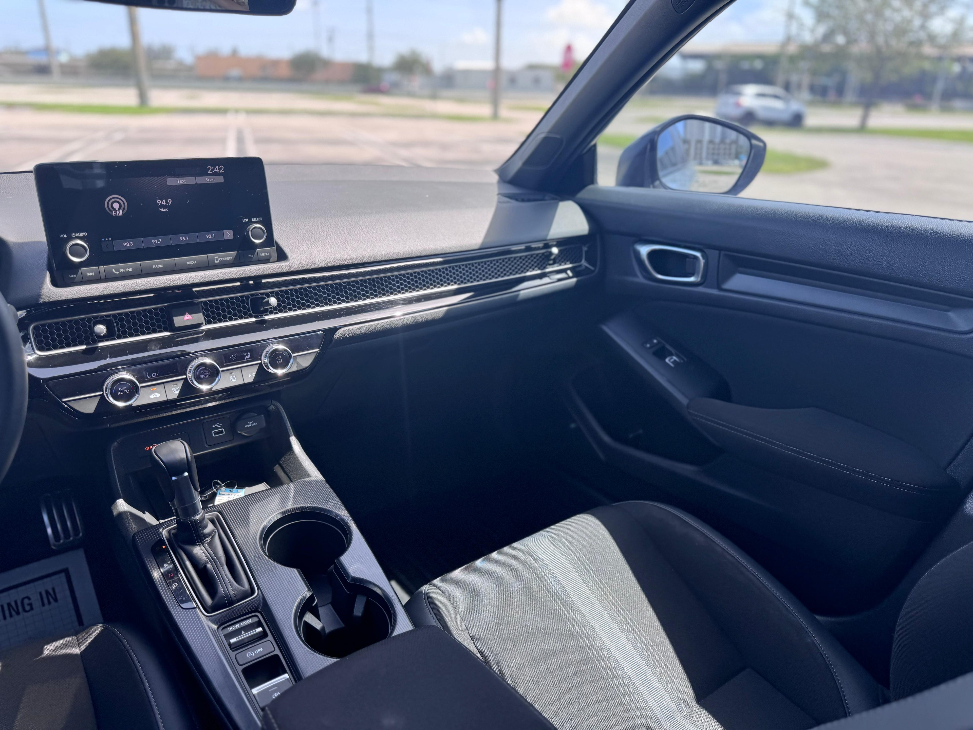 🚗 2023 Honda Civic - 📍 27,491 millas