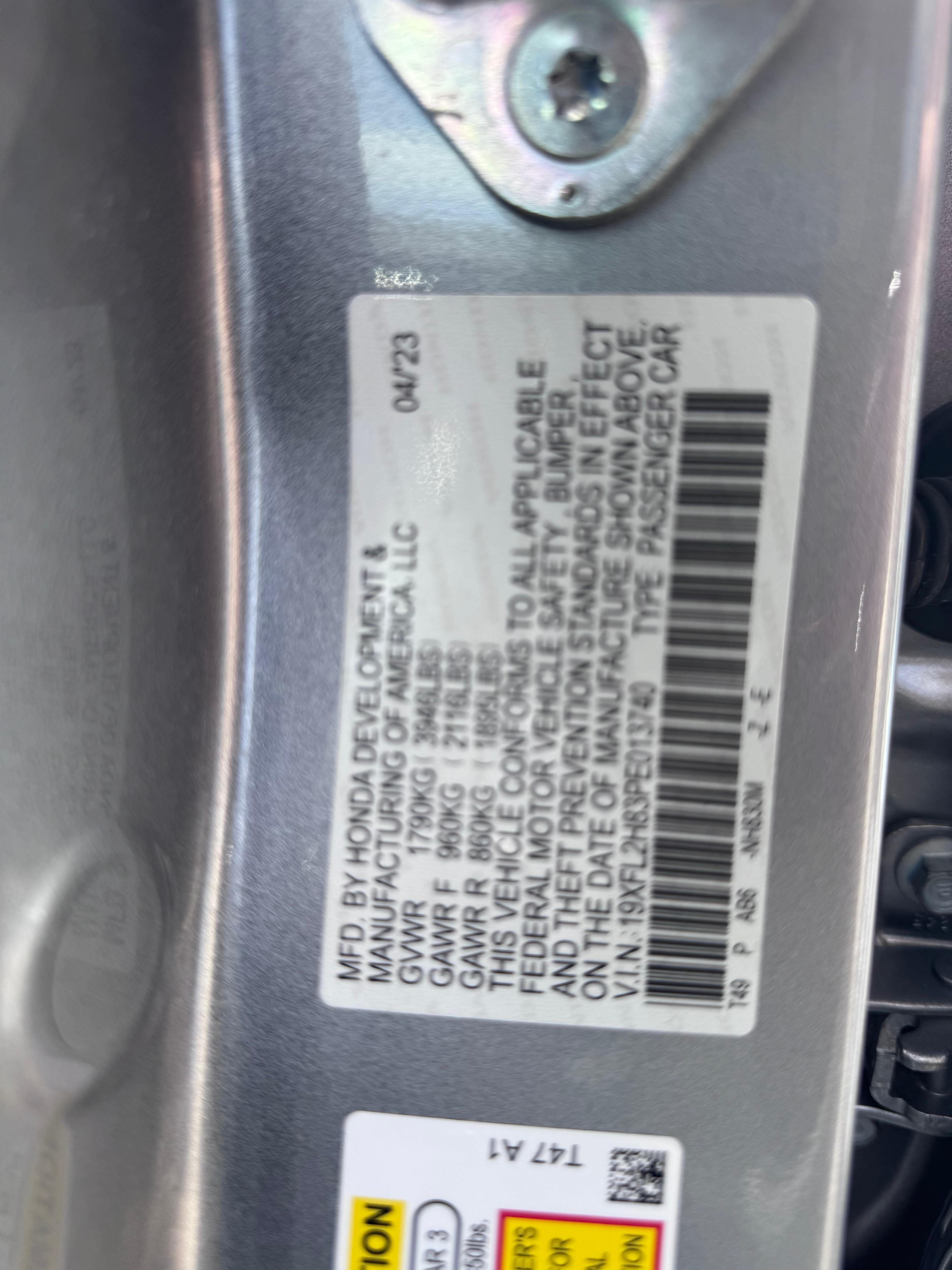 🚗 2023 Honda Civic - 📍 27,491 millas