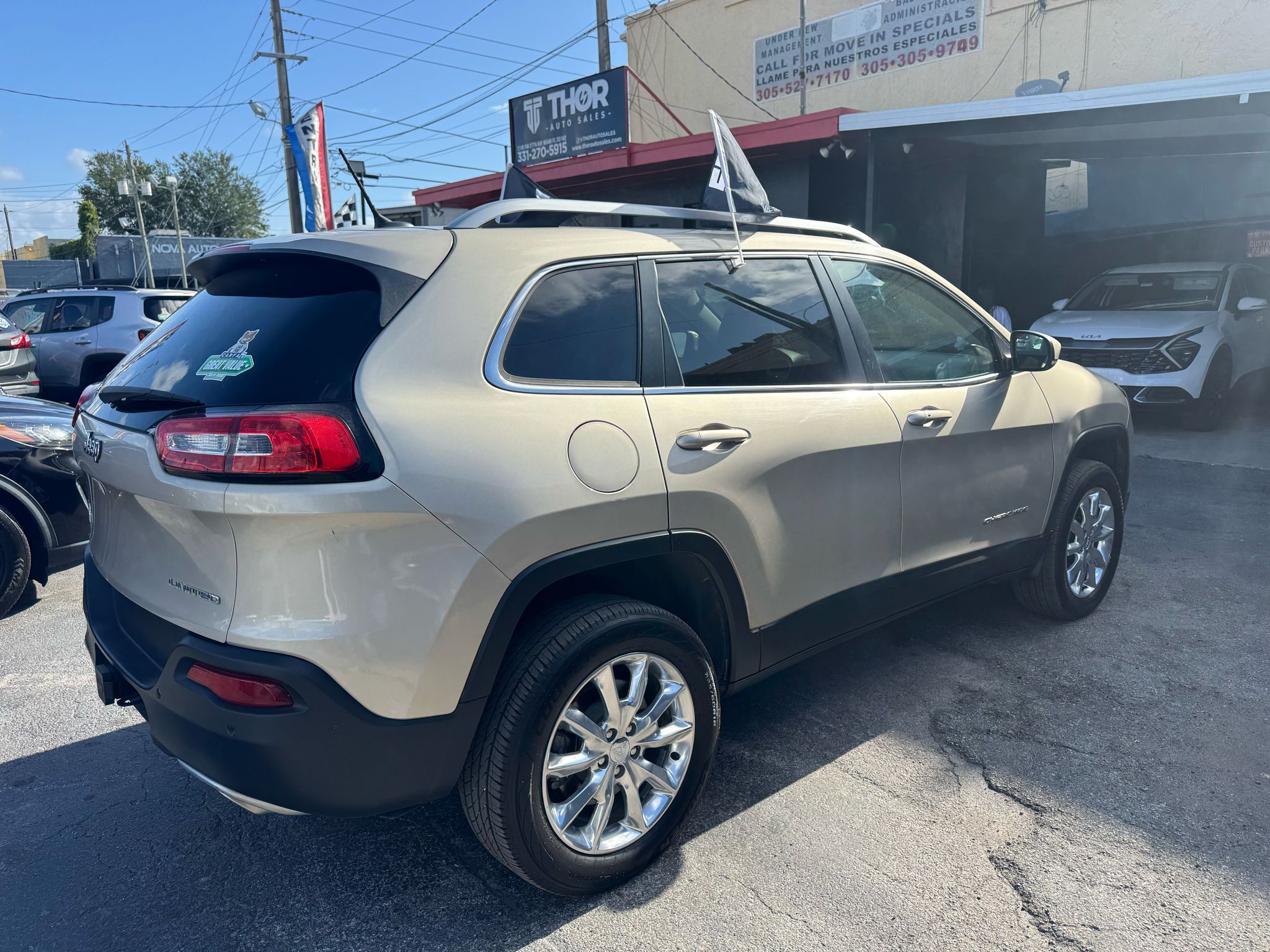 2015 Jeep Cherokee Limited - ¡Título limpio! - 💰 Solo $9,900