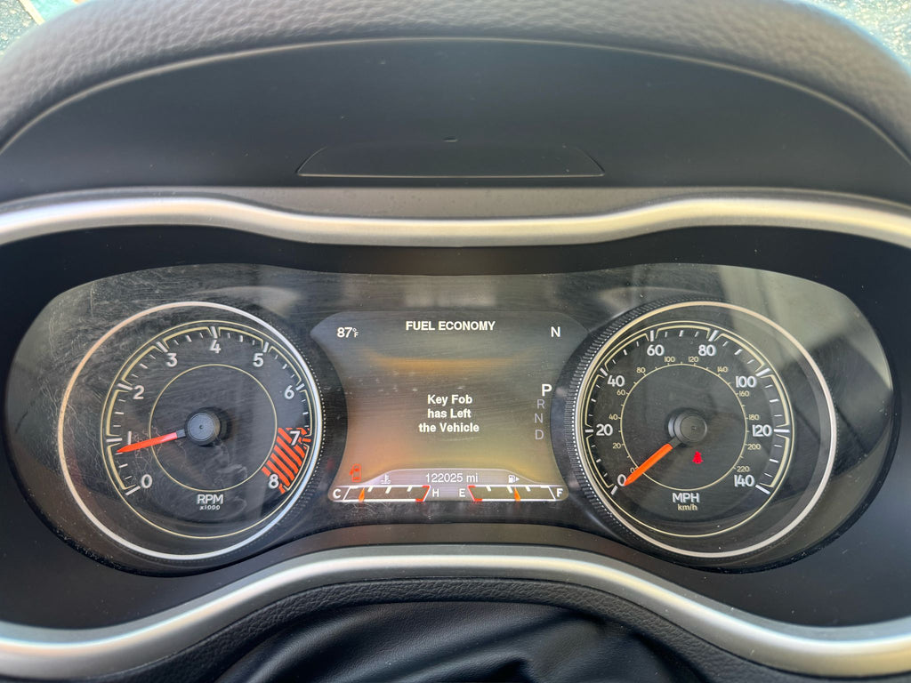 2015 Jeep Cherokee Limited - ¡Título limpio! - 💰 Solo $9,900