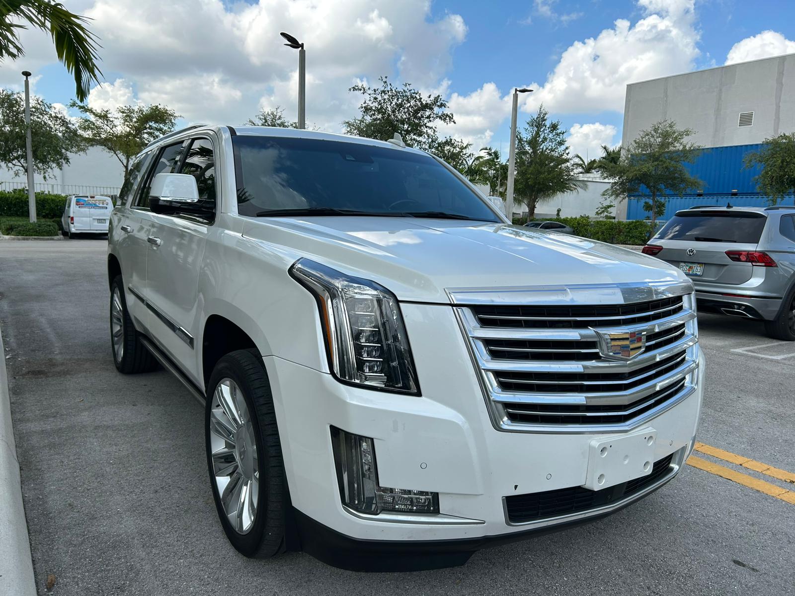 🚗 2016 Cadillac Escalade Platinum