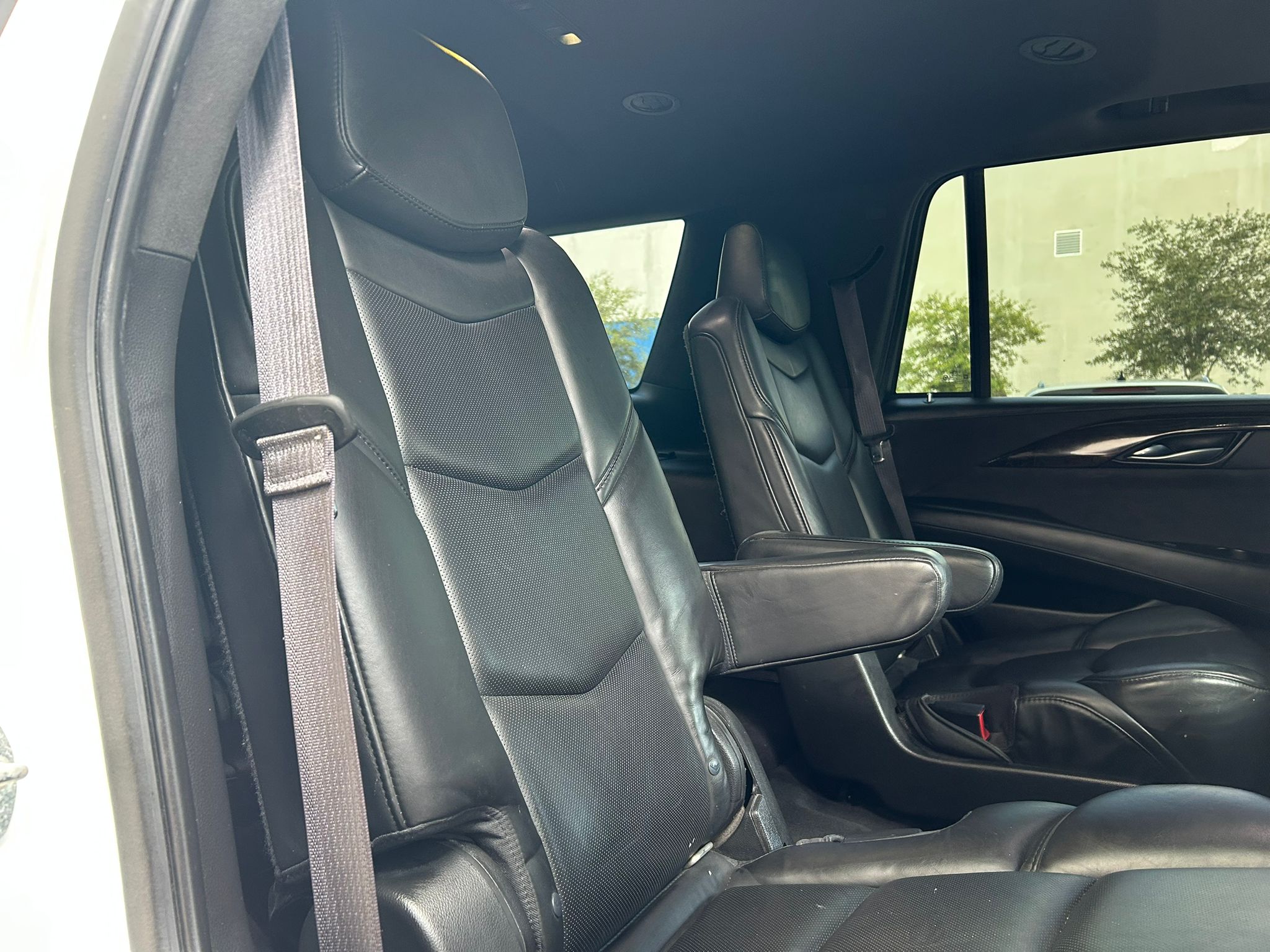 🚗 2016 Cadillac Escalade Platinum