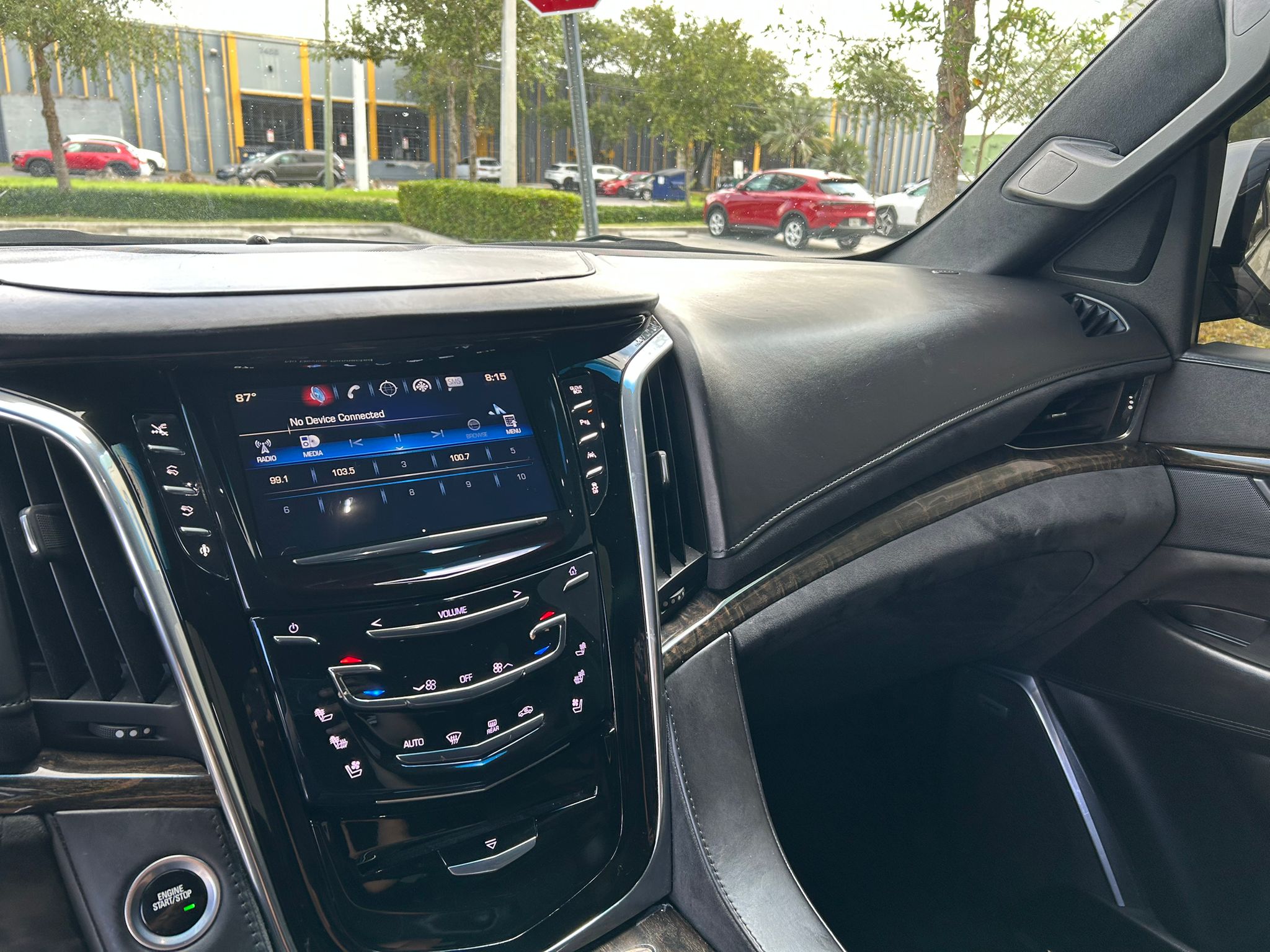 🚗 2016 Cadillac Escalade Platinum