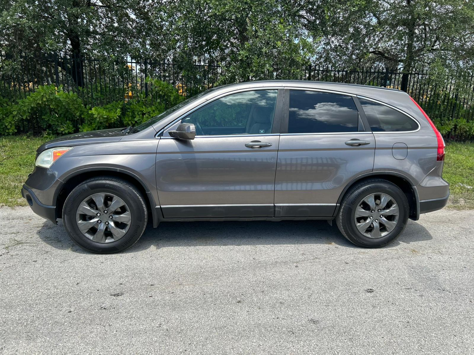 🚙 2009 Honda CR-V EX-L Sport Utility 4D – 200k millas