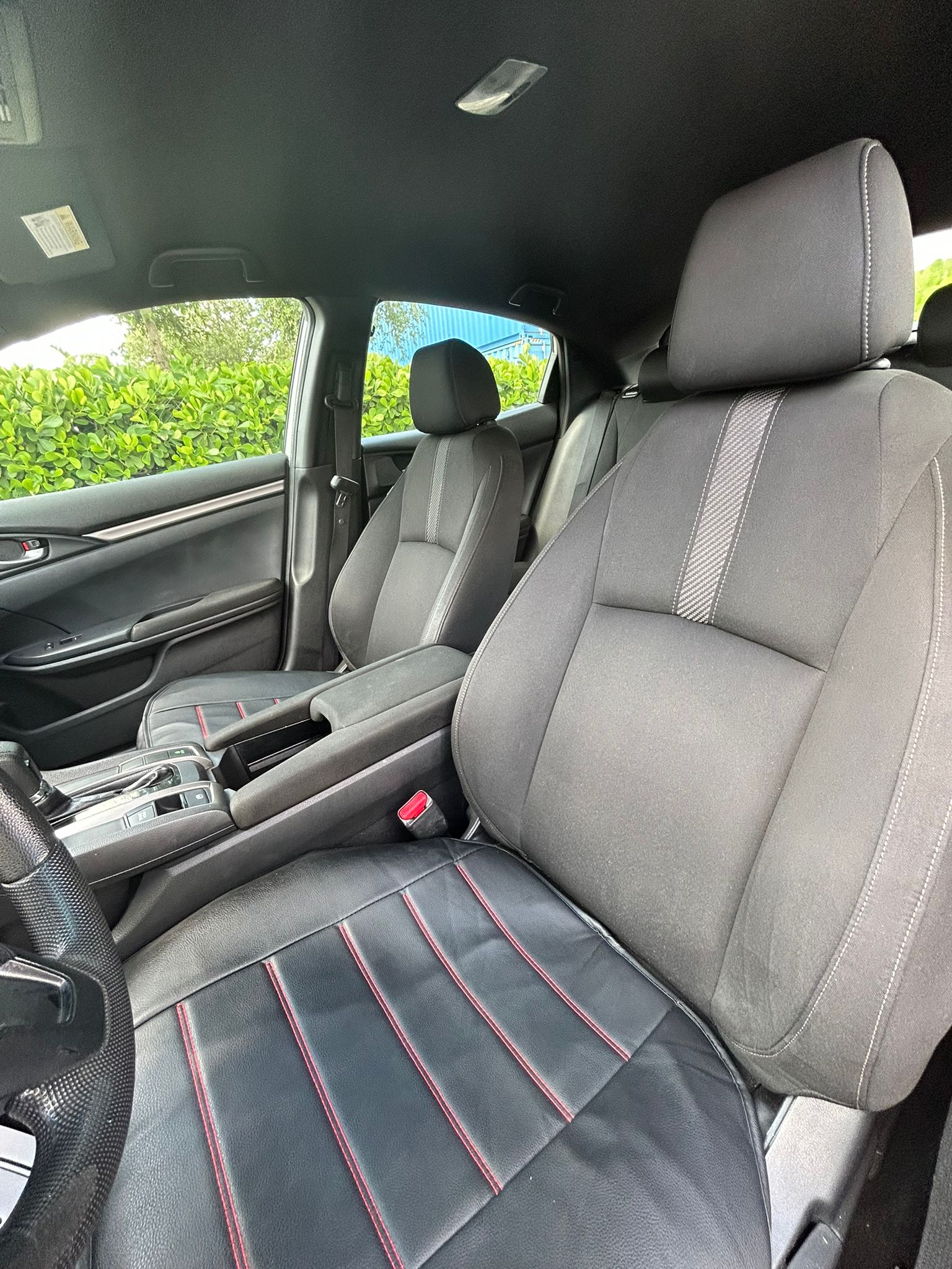🚗 2018 Honda Civic Hatchback – 70k millas "CASH"
