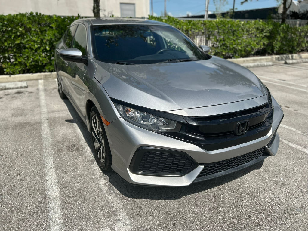🚗 2018 Honda Civic Hatchback – 70k millas "CASH"