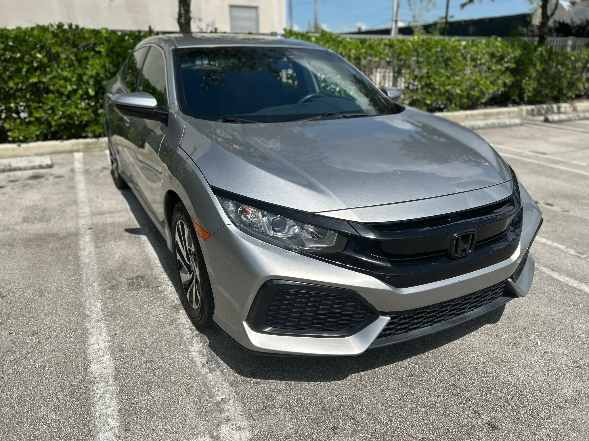 🚗 2018 Honda Civic Hatchback – 70k millas "CASH"