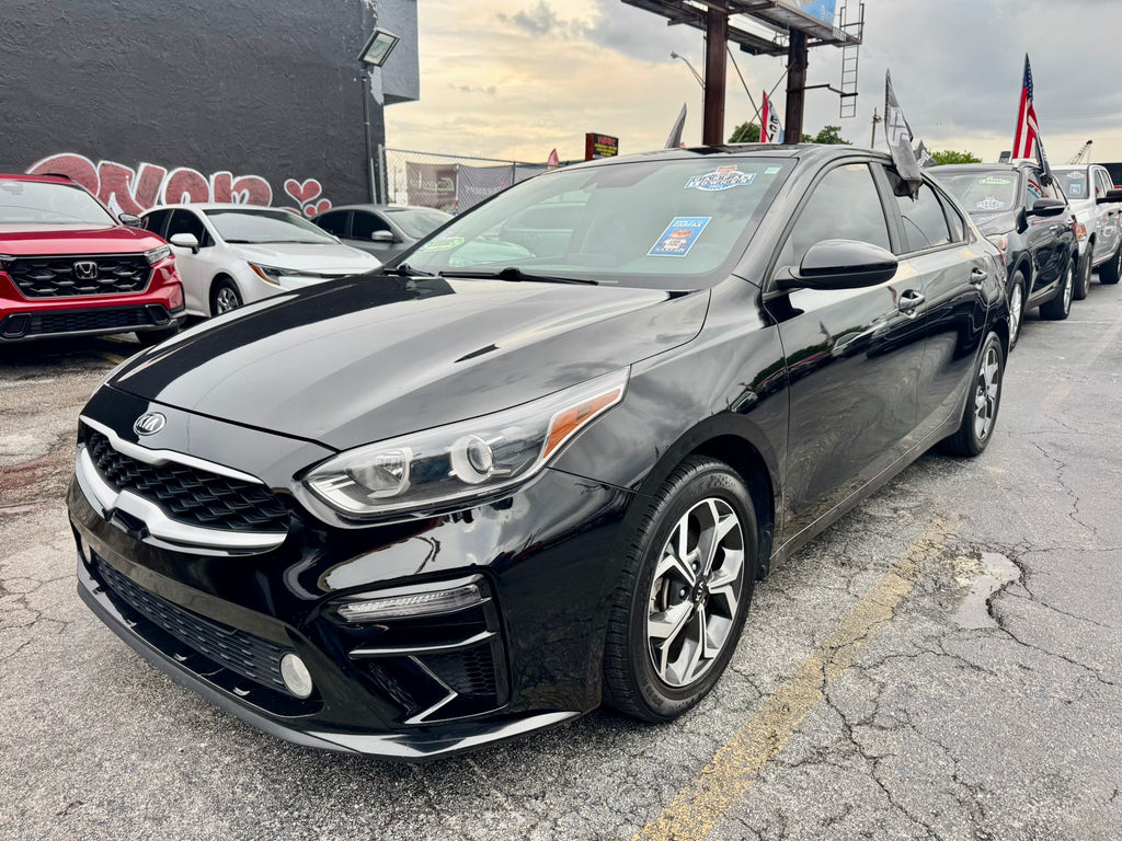 🚗 2021 Kia Forte LXS – 97k millas