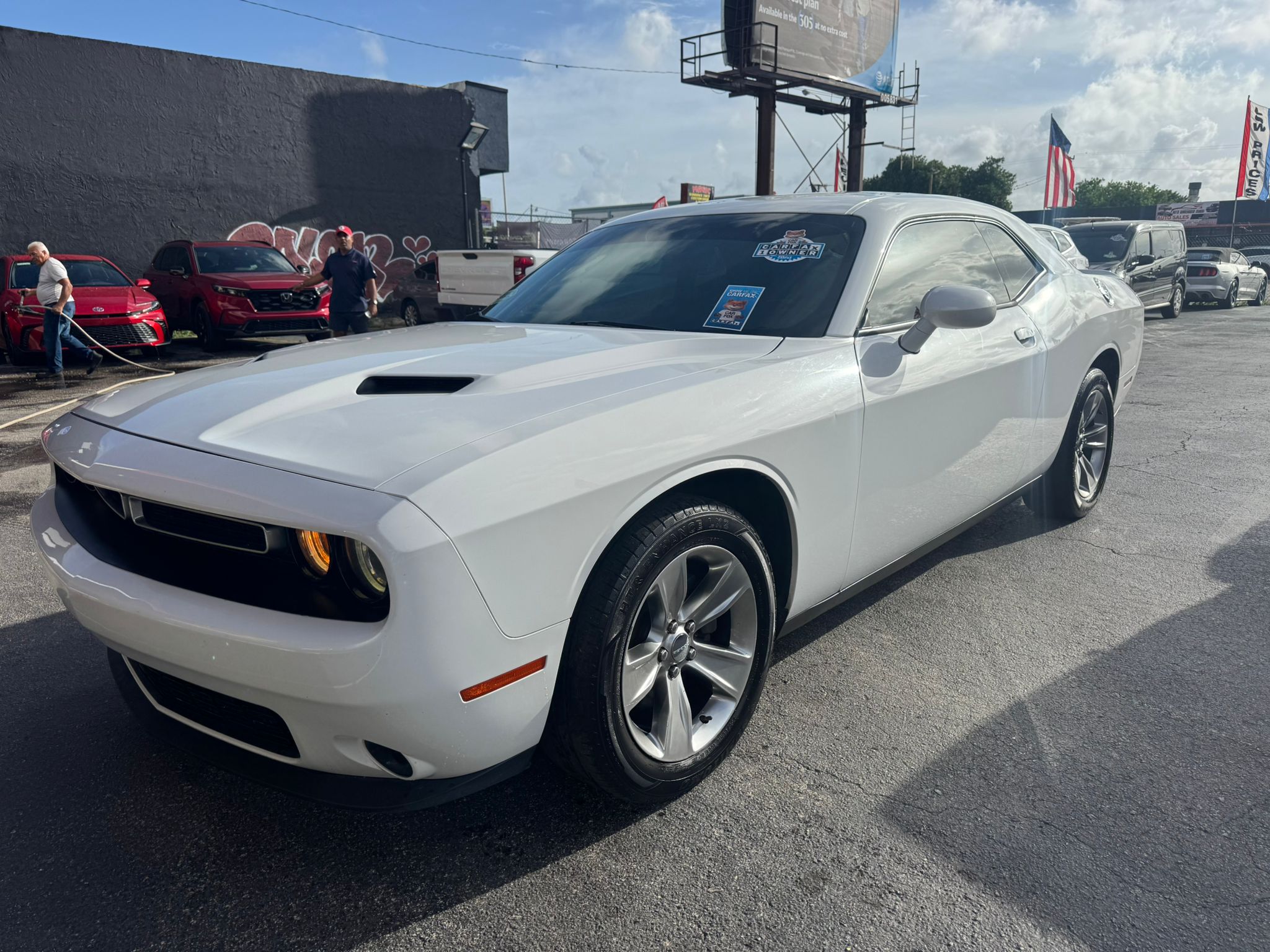 🏁 2019 Dodge Challenger SXT – 107k millas Con buen o mal crédito