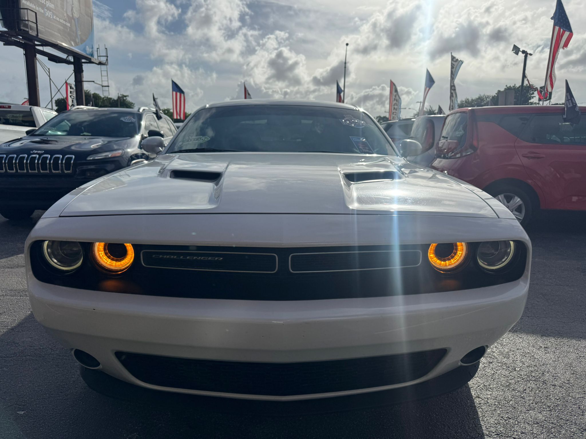 🏁 2019 Dodge Challenger SXT – 107k millas Con buen o mal crédito