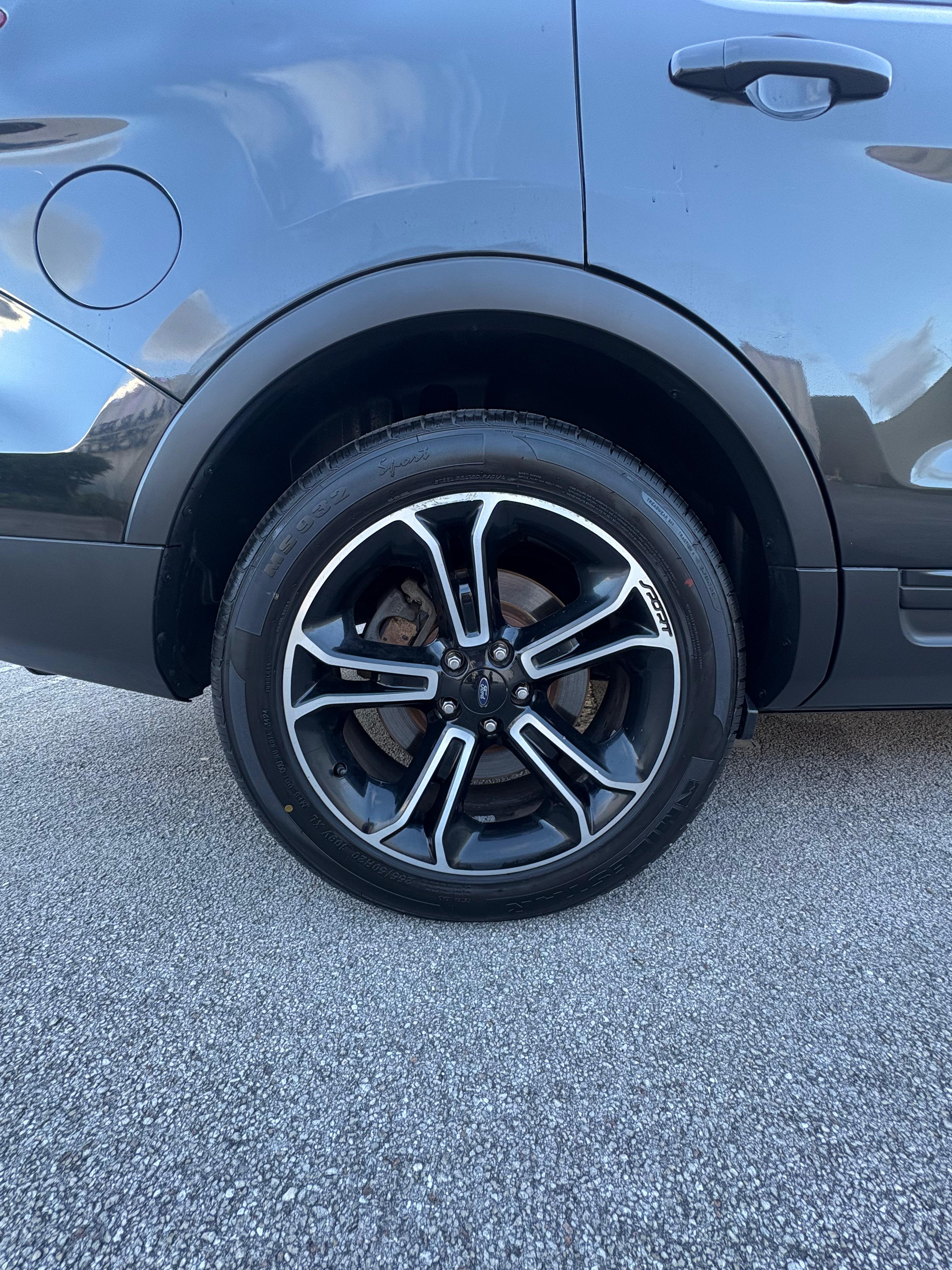 🚙 2015 Ford Explorer Sport SUV 4D – 100k millas