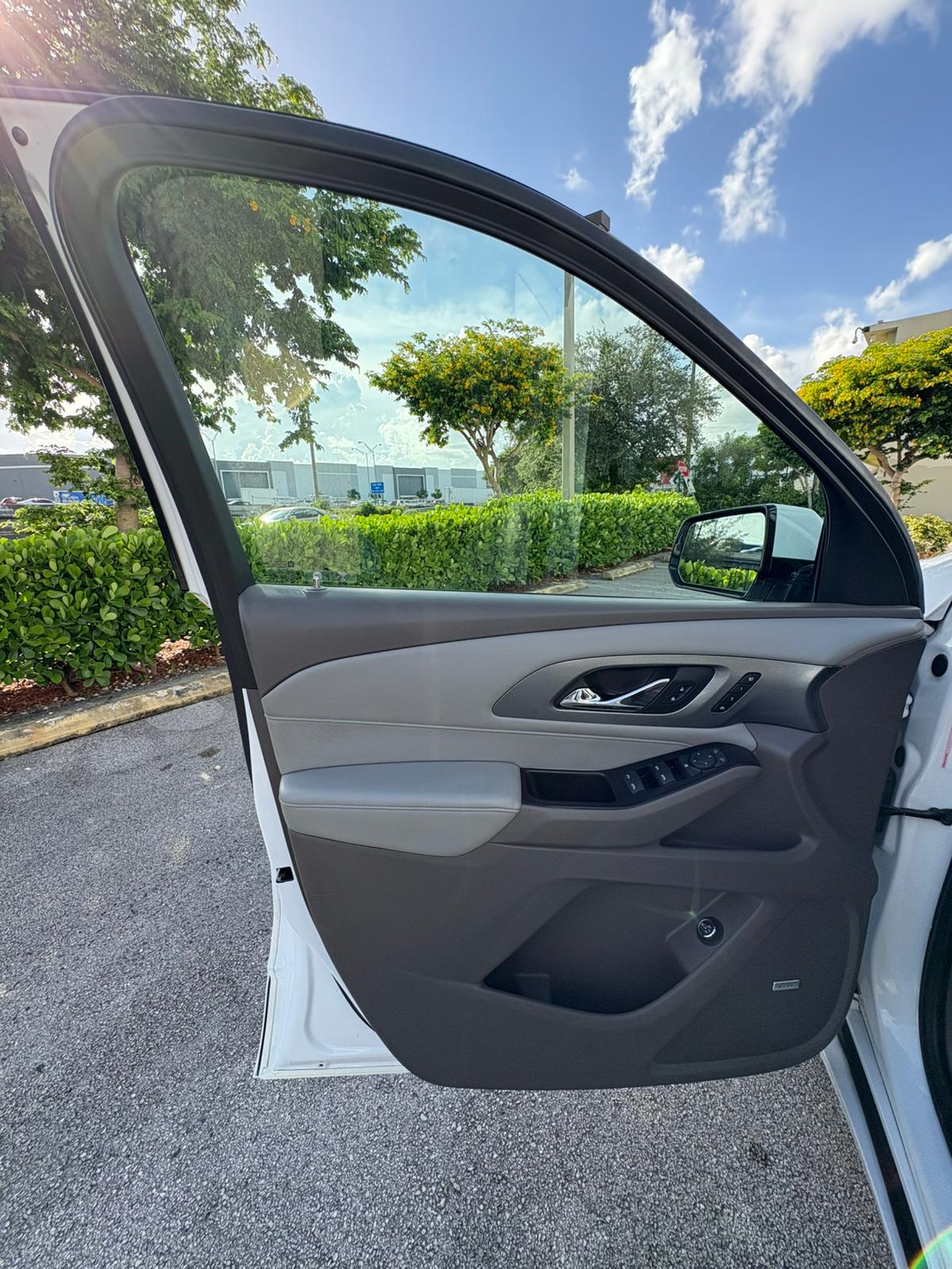 🚙 2019 Chevy Traverse Premier – 96k millas