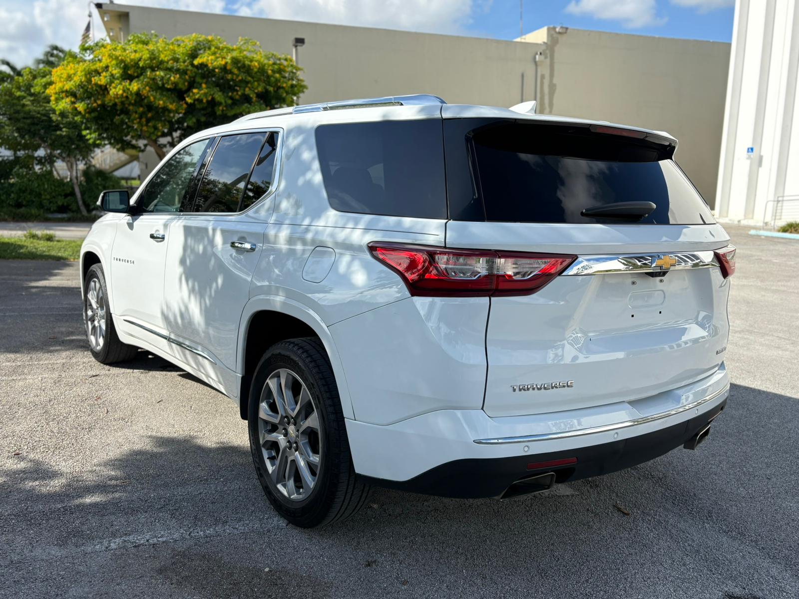 🚙 2019 Chevy Traverse Premier – 96k millas