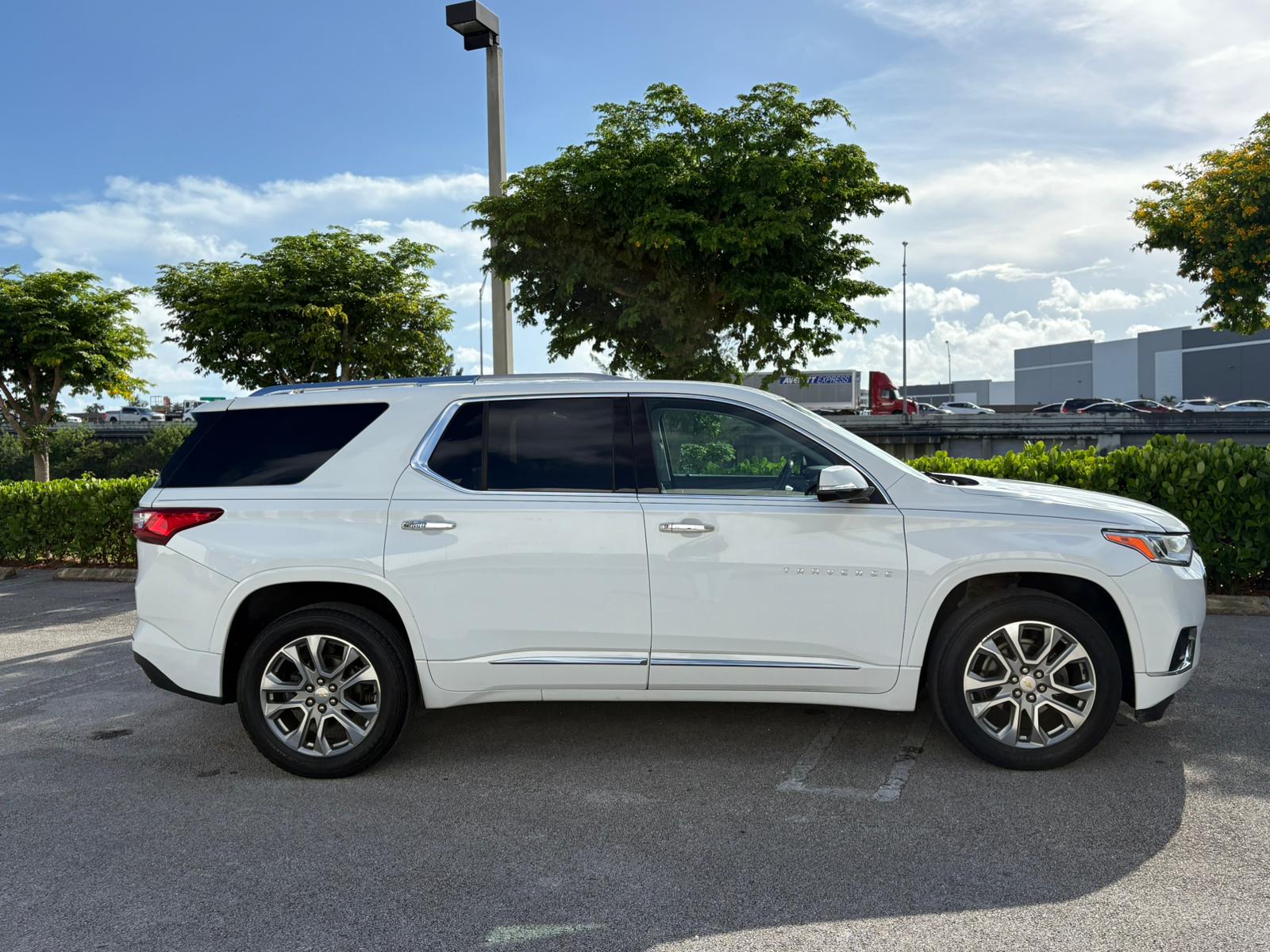 🚙 2019 Chevy Traverse Premier – 96k millas