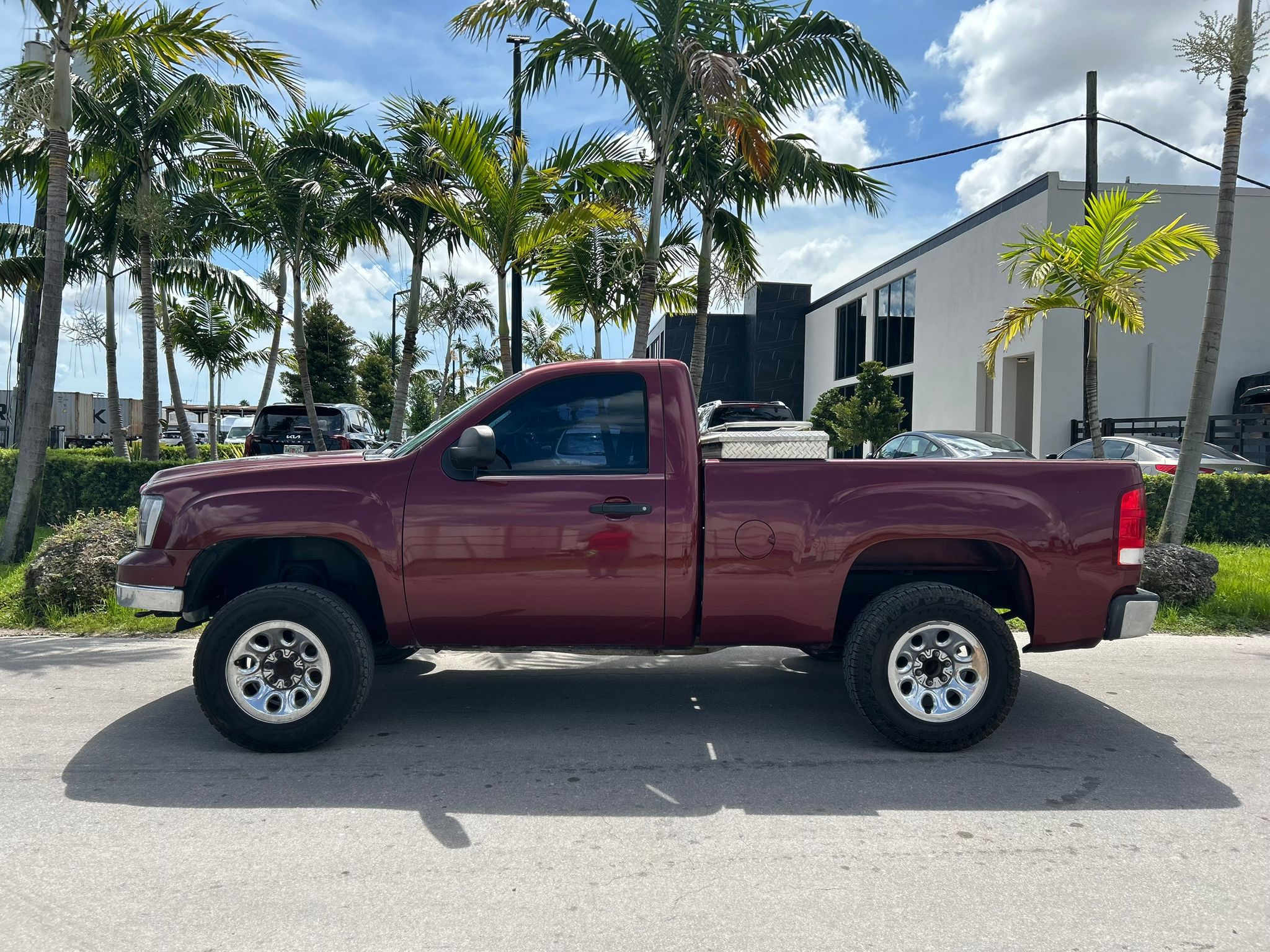 2013 GMC Sierra – 147k millas