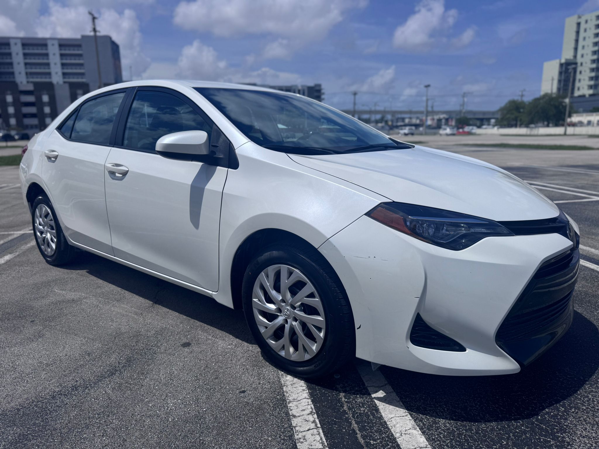 🚗 2018 Toyota Corolla – 54k millas Titulo Limpio