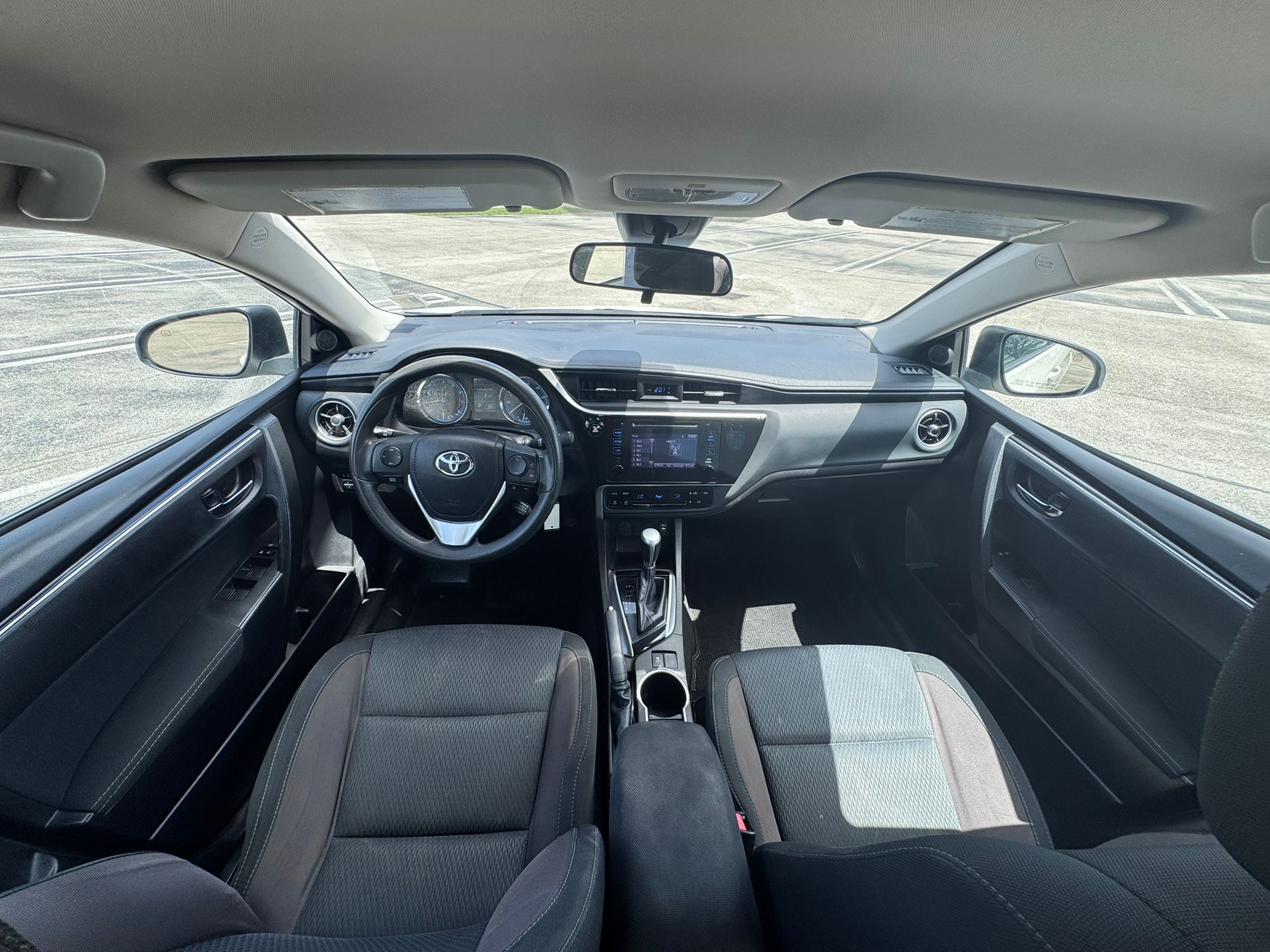 🚗 2018 Toyota Corolla – 54k millas Titulo Limpio