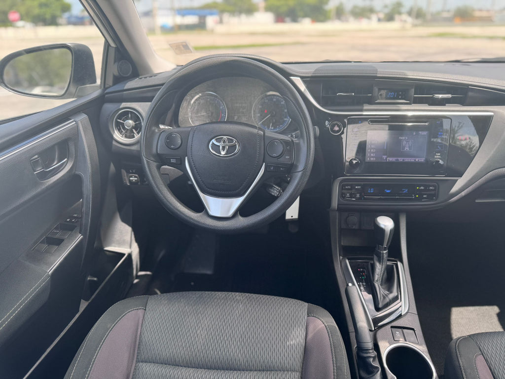 🚗 2018 Toyota Corolla – 54k millas Titulo Limpio