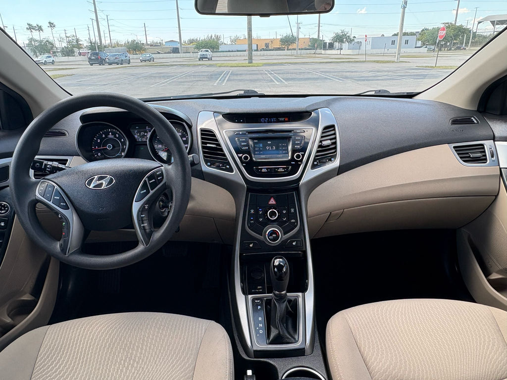 🚗 2014 Hyundai Elantra – 110,152 millas