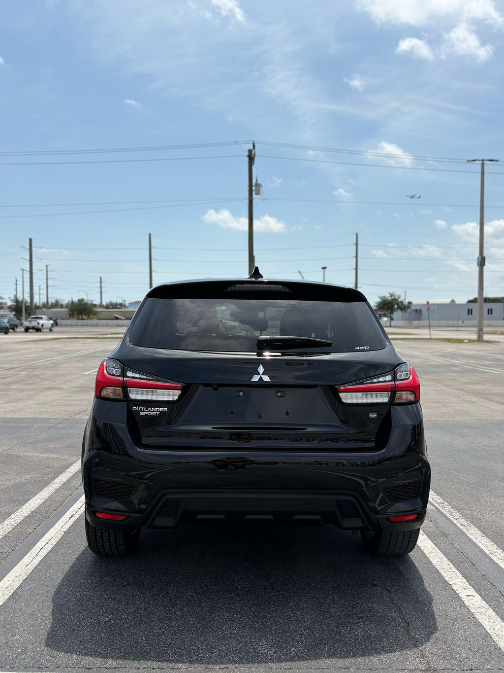 🚙 2023 Mitsubishi Outlander – 35,972 millas